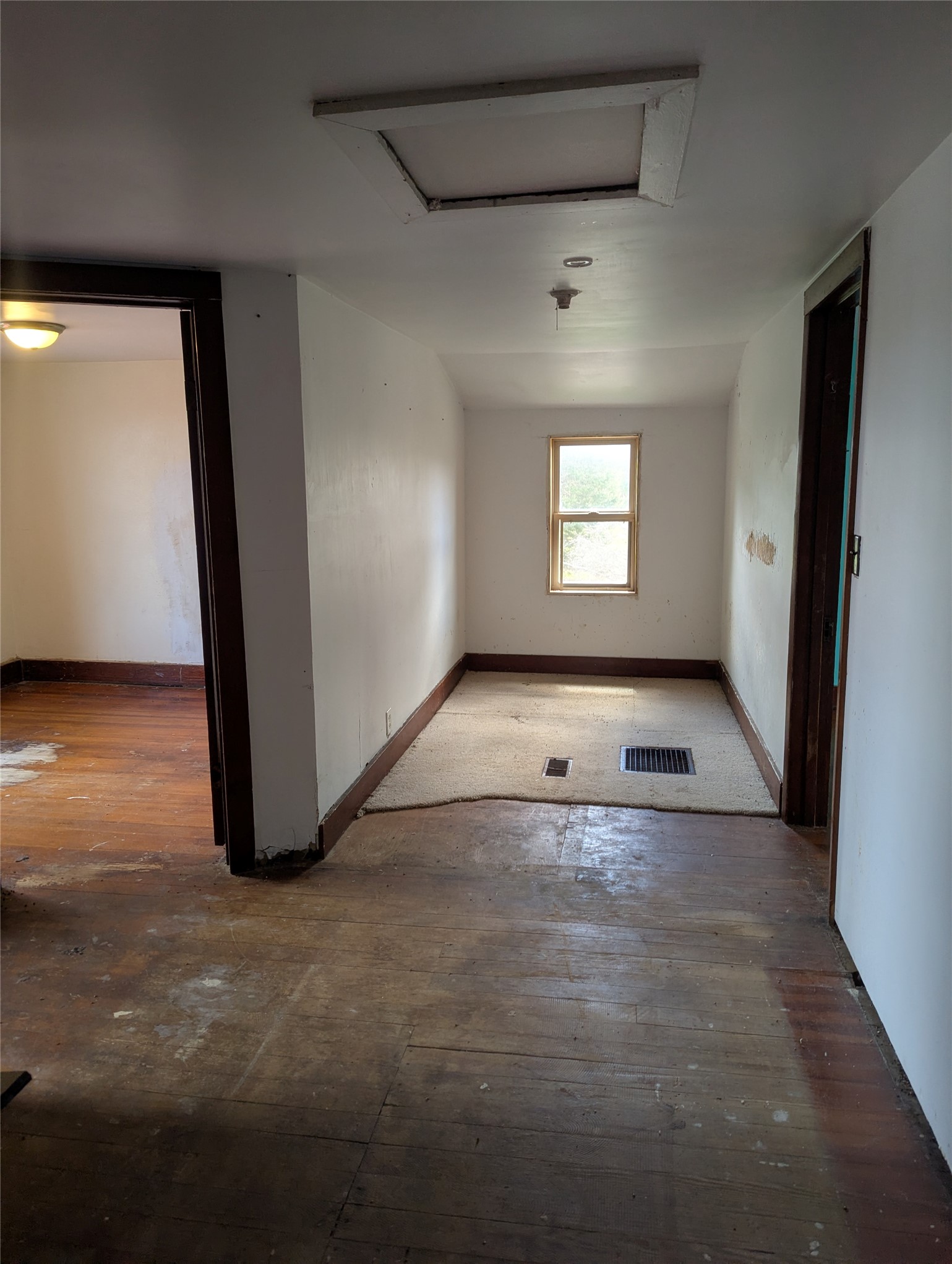 23505 State Highway 27 Property Photo 10