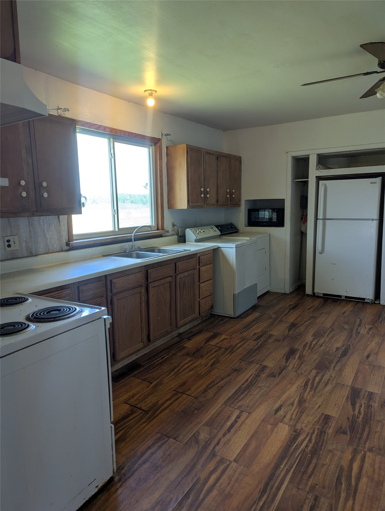 23505 State Highway 27 Property Photo 15