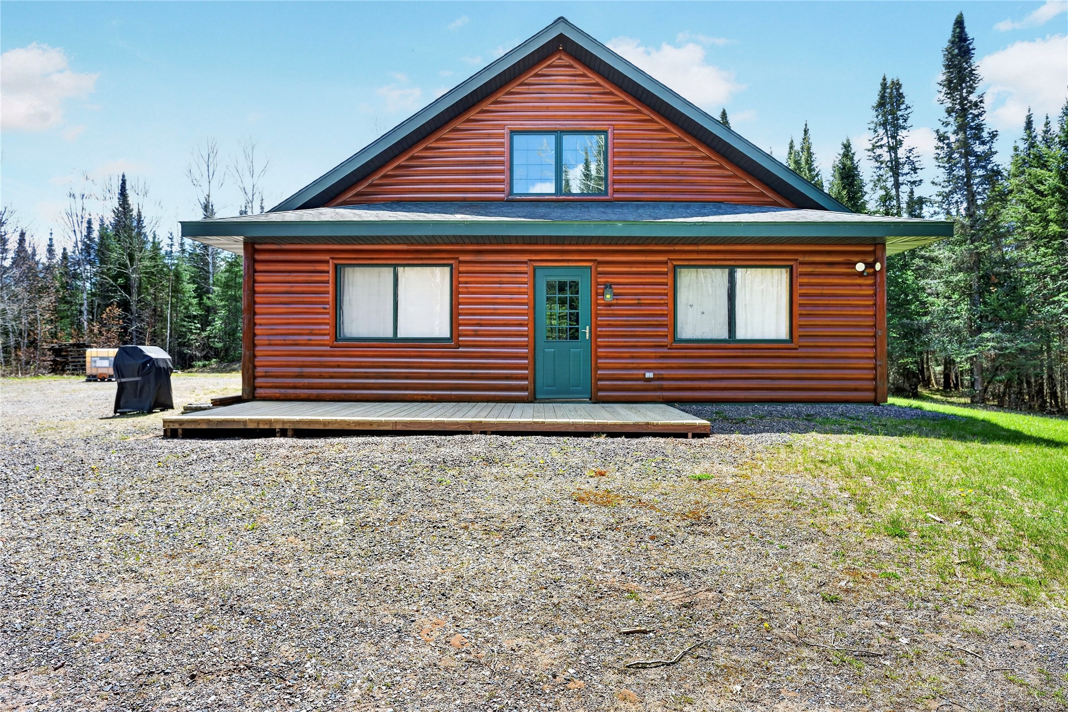 8225 N Blaisdell Lake Road Property Photo 3