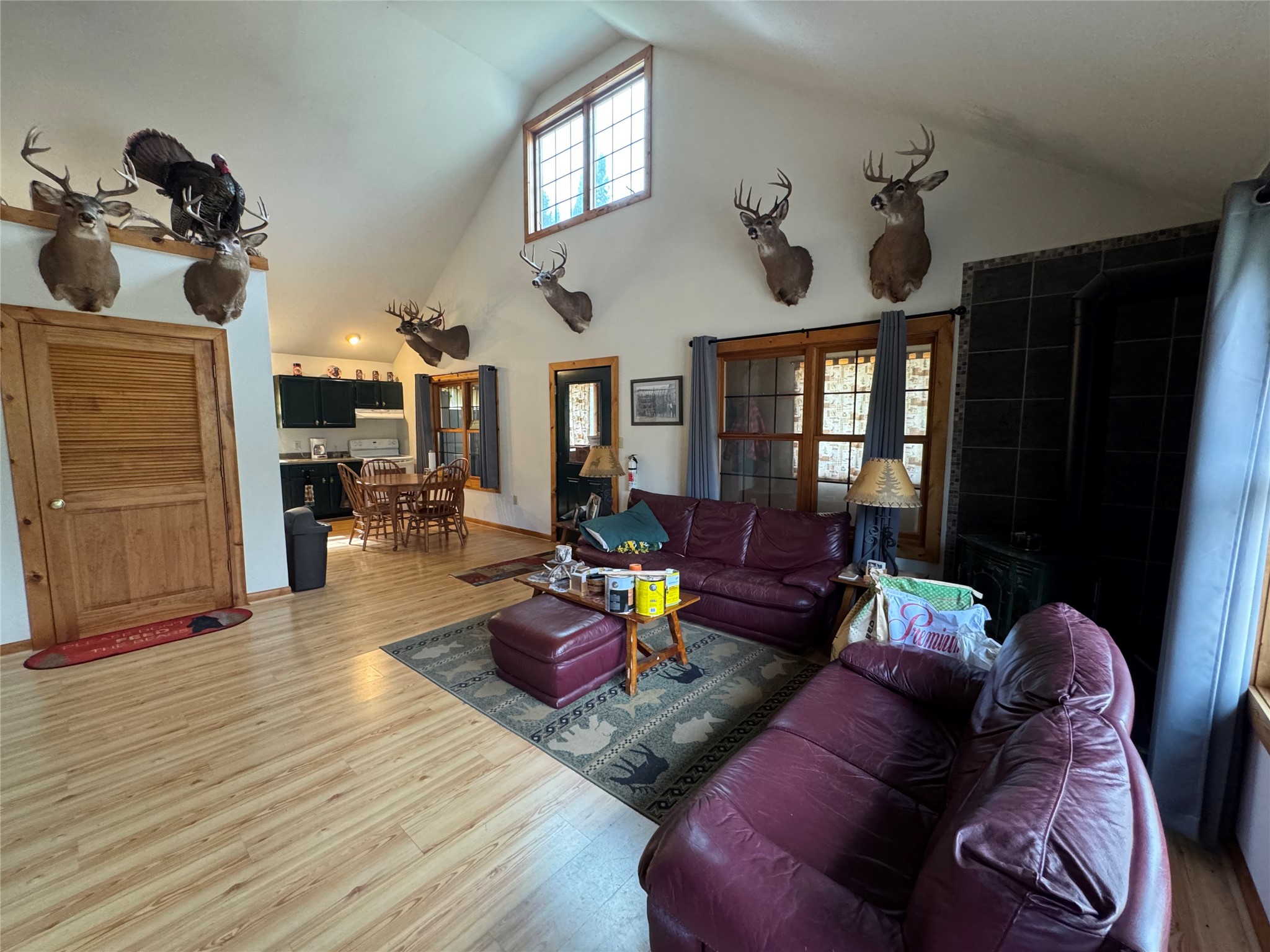 8225 N Blaisdell Lake Road Property Photo 13