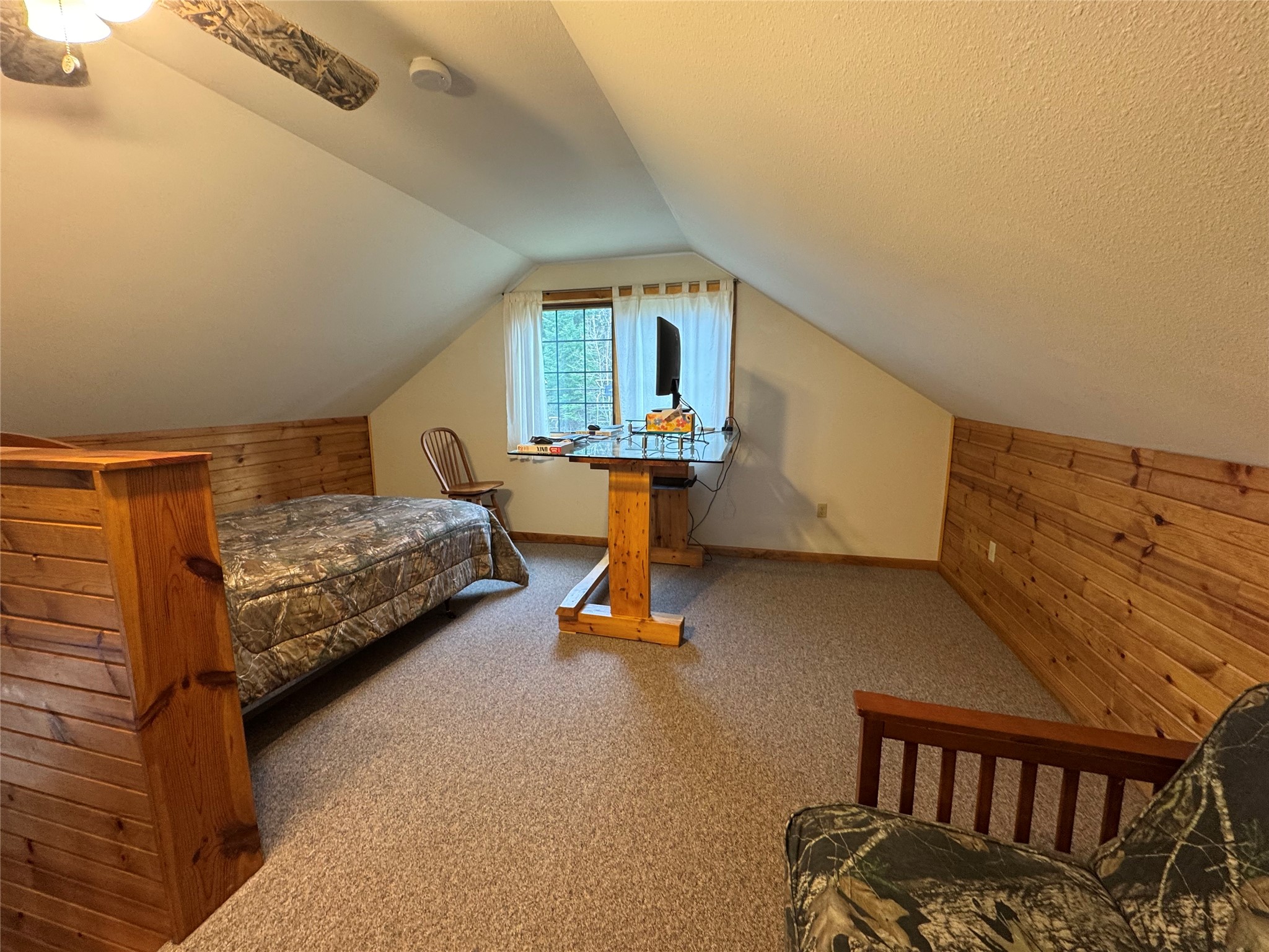 8225 N Blaisdell Lake Road Property Photo 20