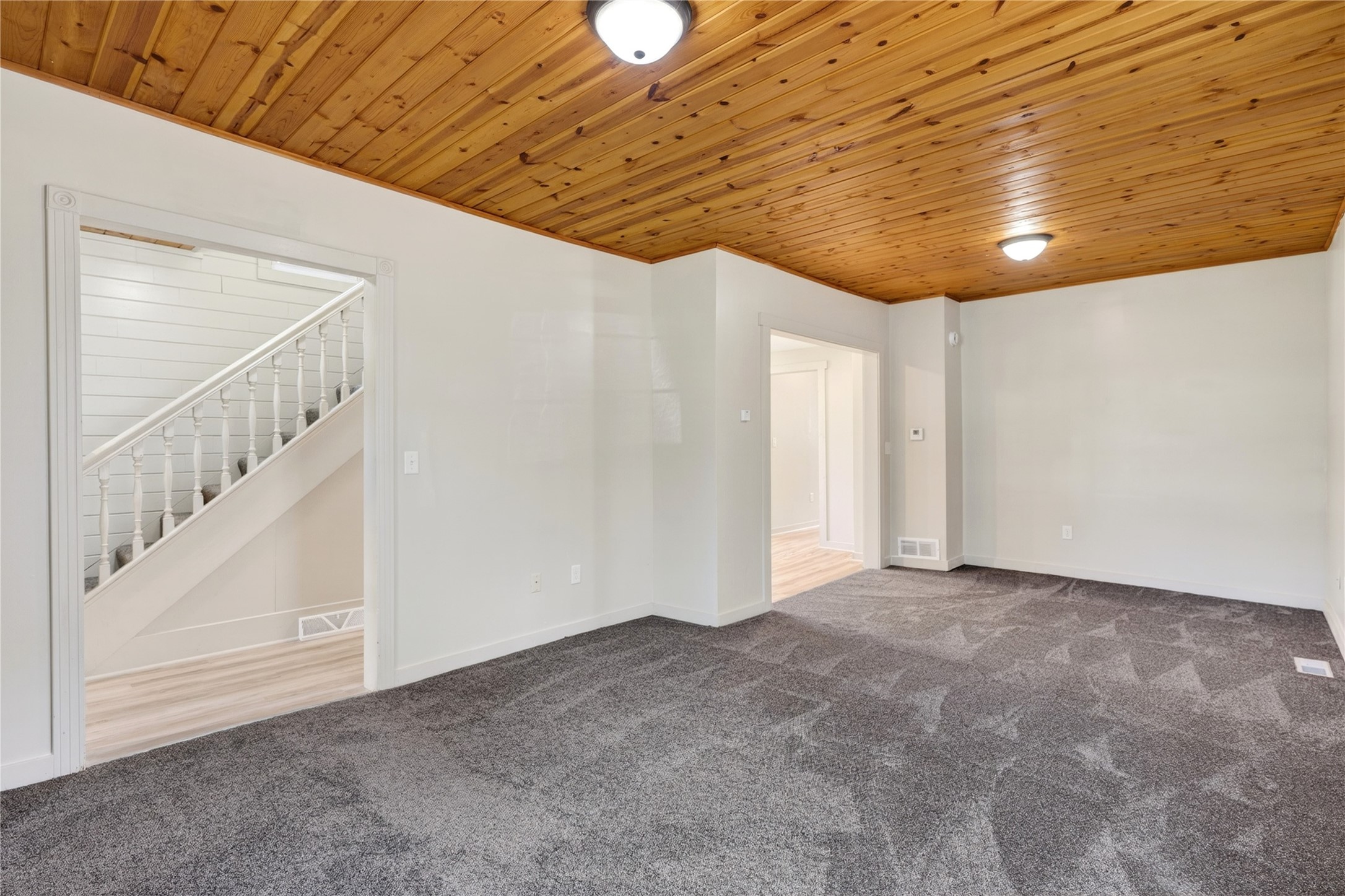 816 N Summit Street Property Photo 19