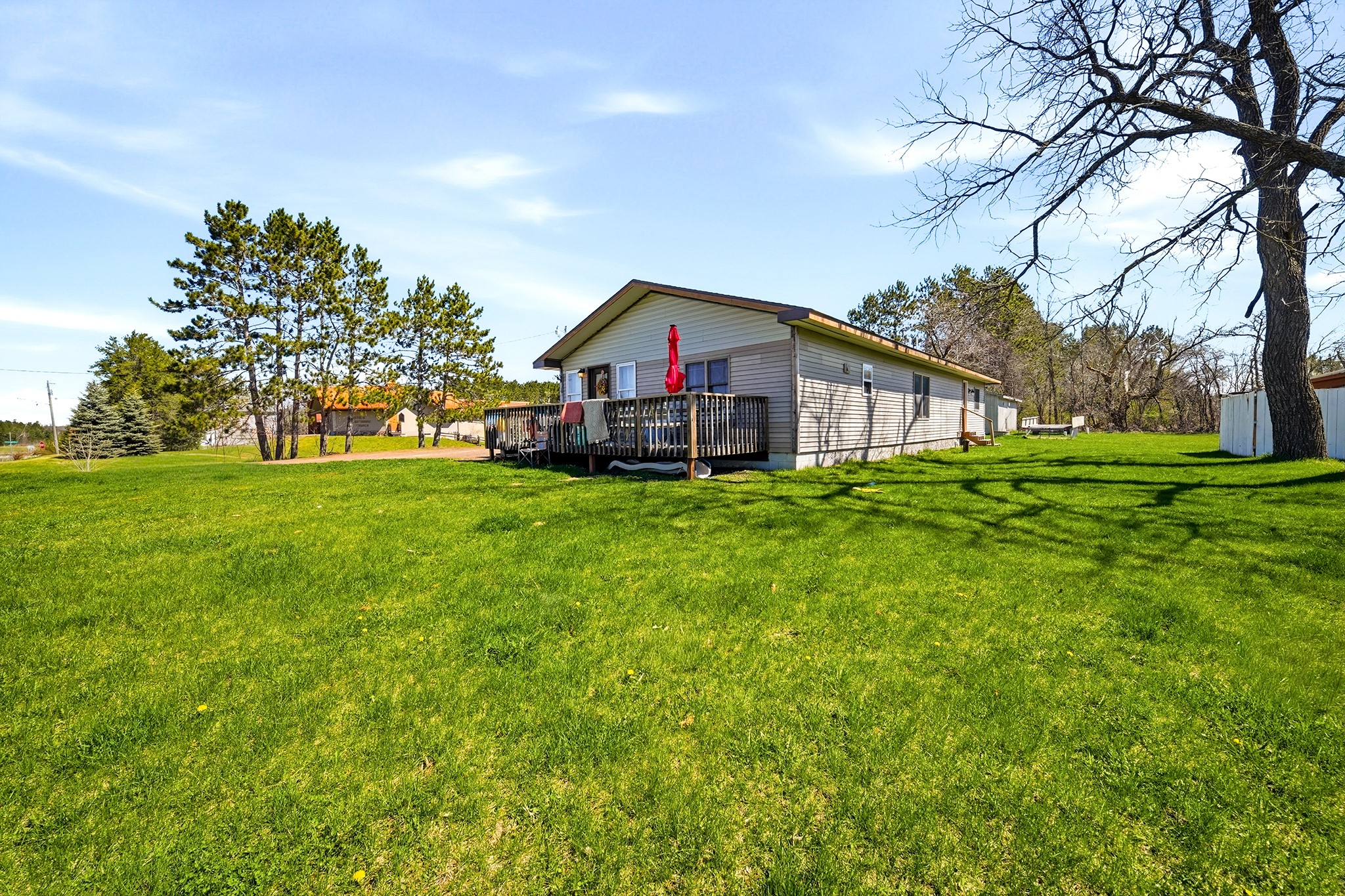 1600797 Property Photo 3