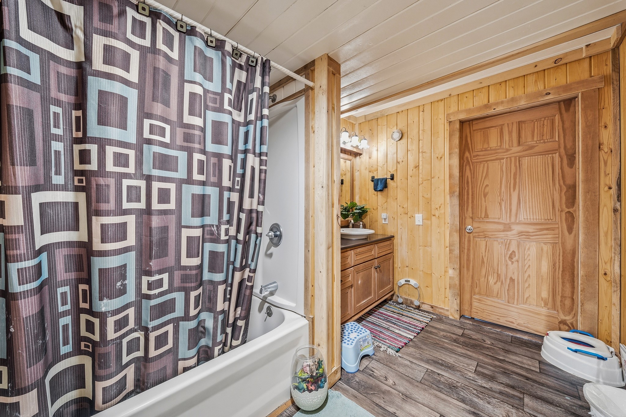 1600797 Property Photo 23