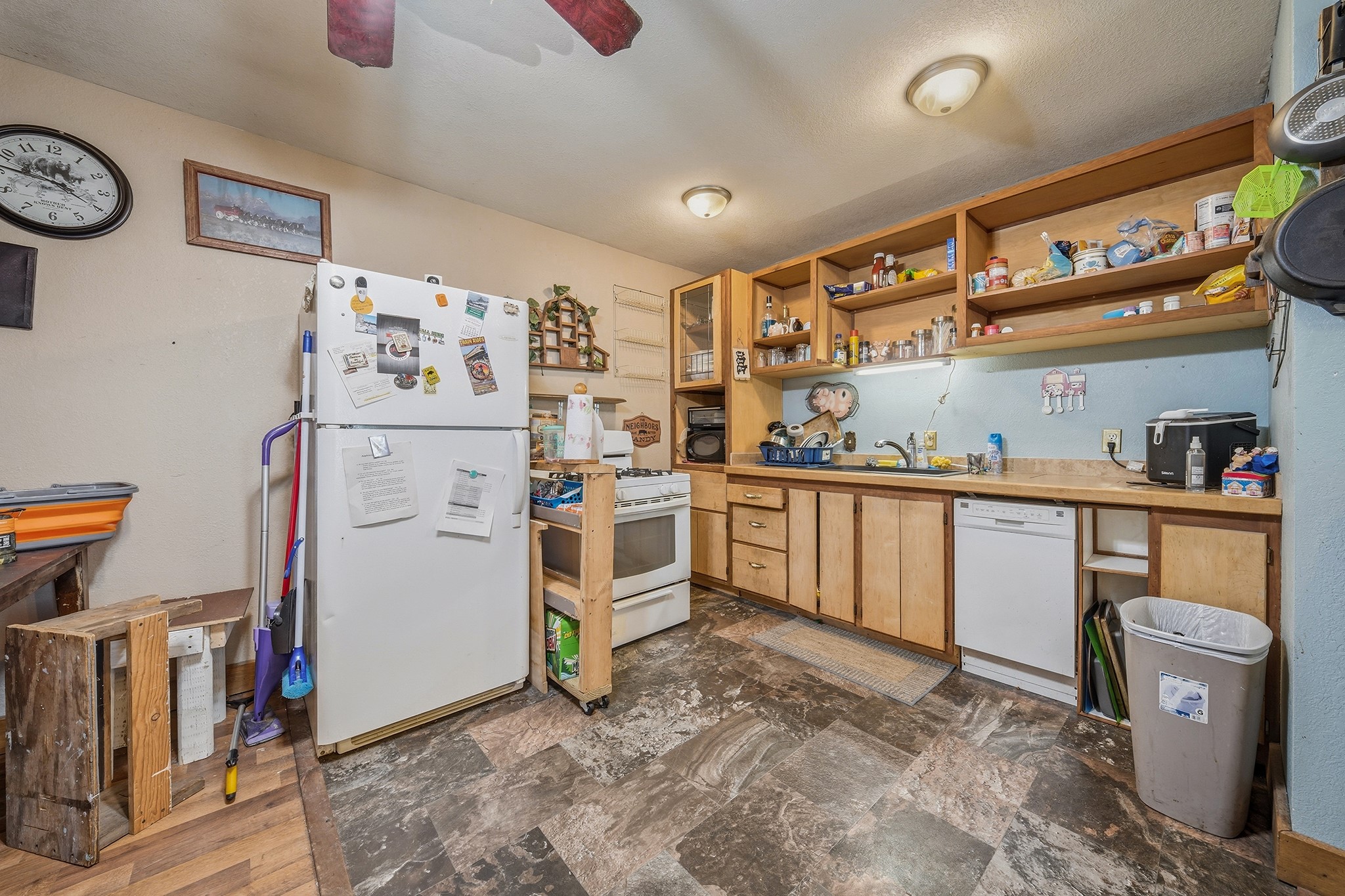 1600797 Property Photo 30