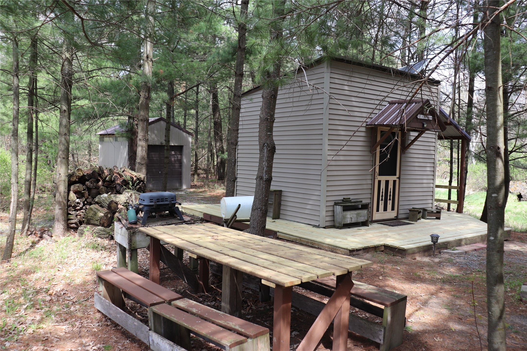 W14702 Old Highway 10 Property Photo 4
