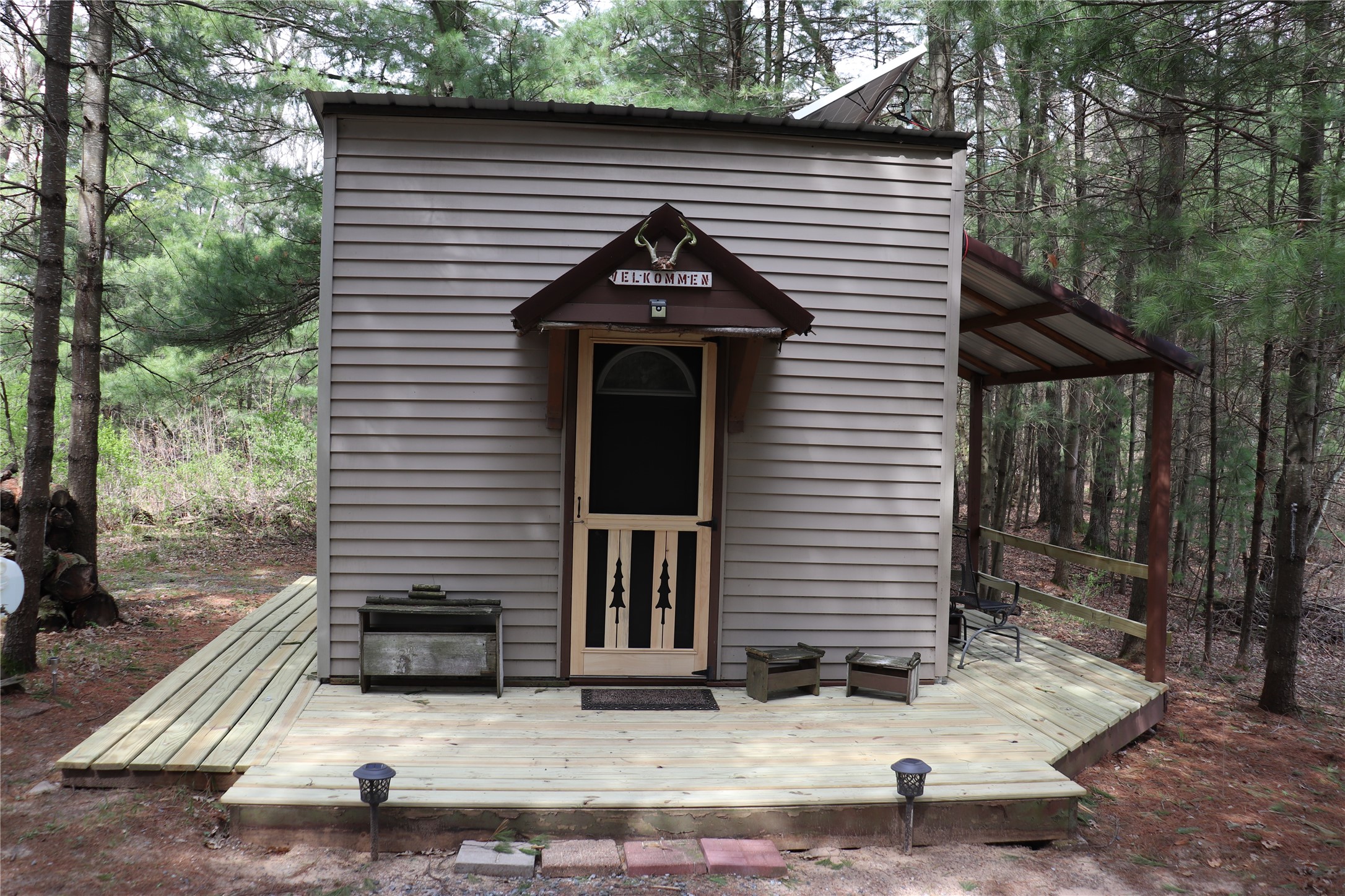 W14702 Old Highway 10 Property Photo 5