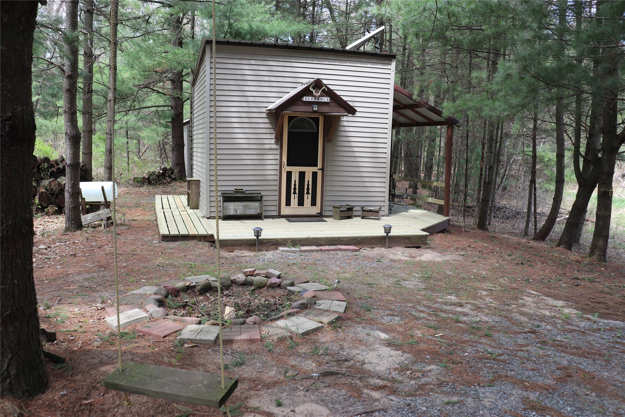 W14702 Old Highway 10 Property Photo 28