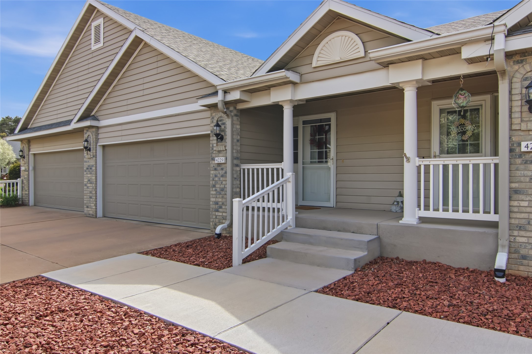 4229 Mill Ridge Circle Property Photo 1