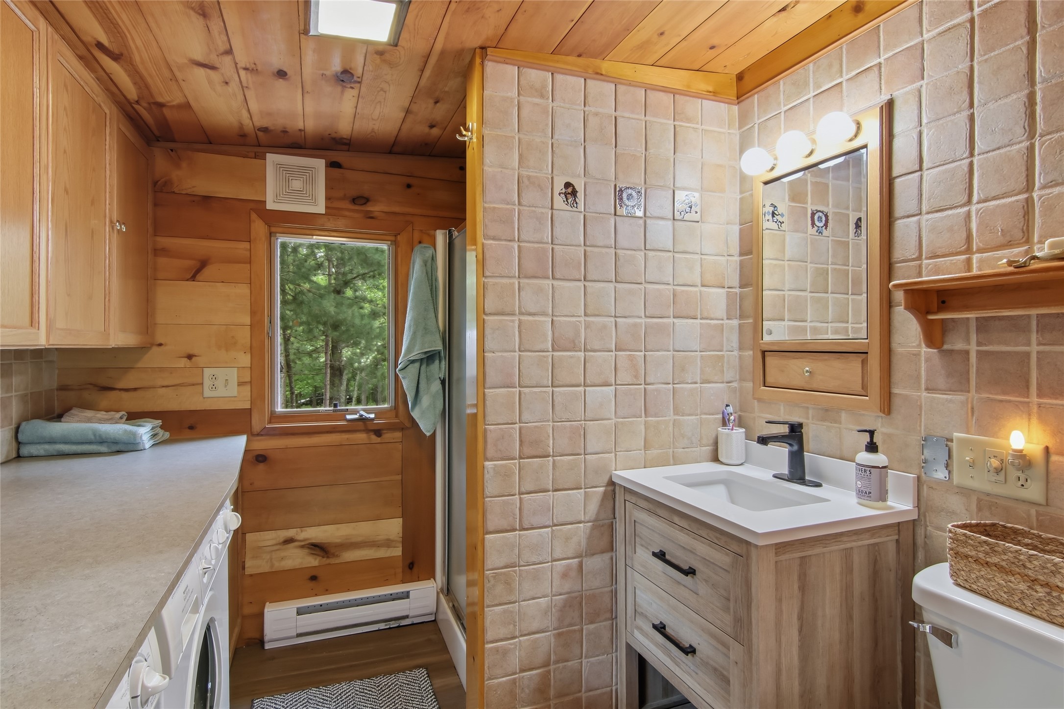 13721 Gilmore Drive Property Photo 33