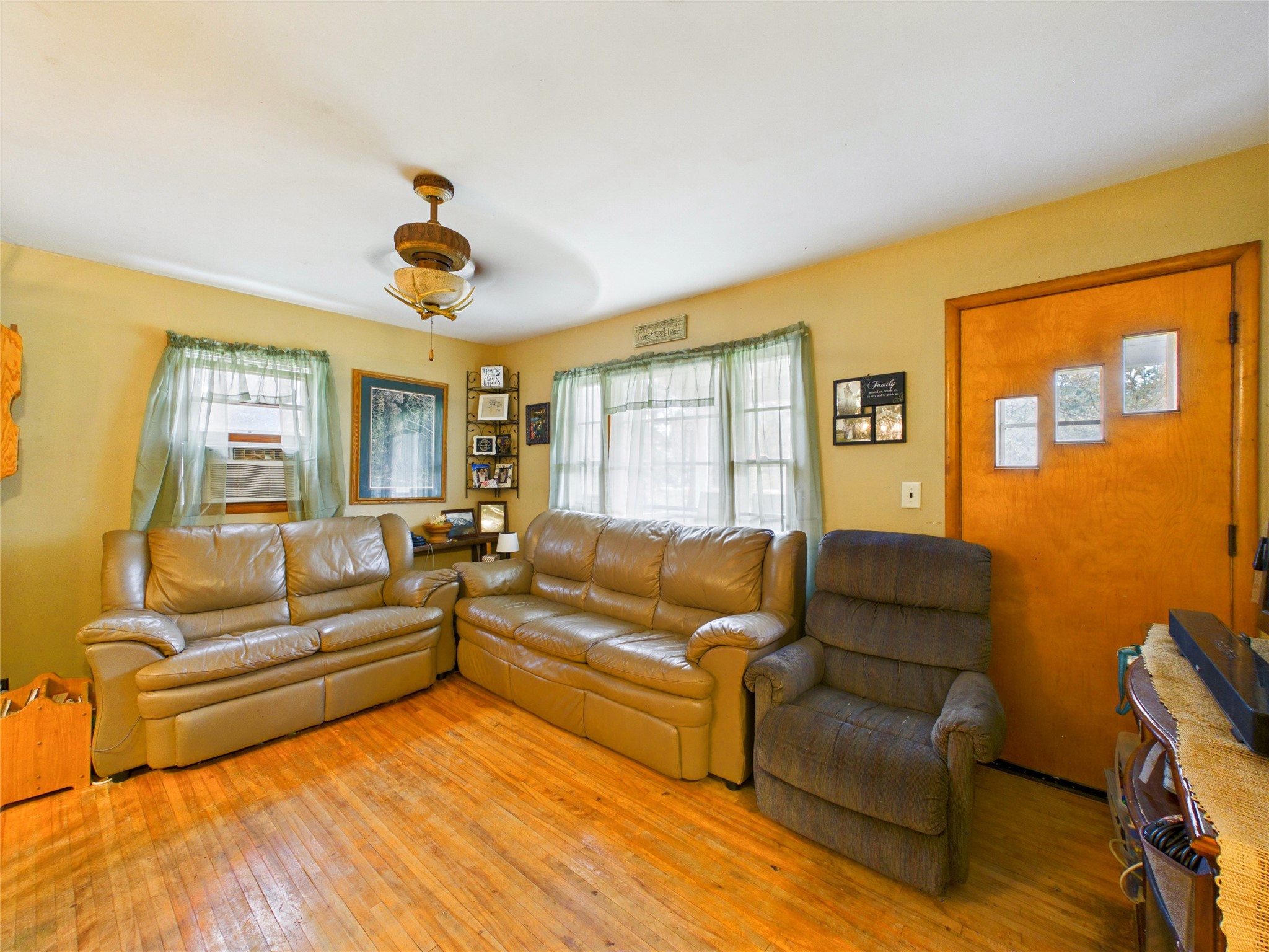 9829 N State Highway 27 Property Photo 17
