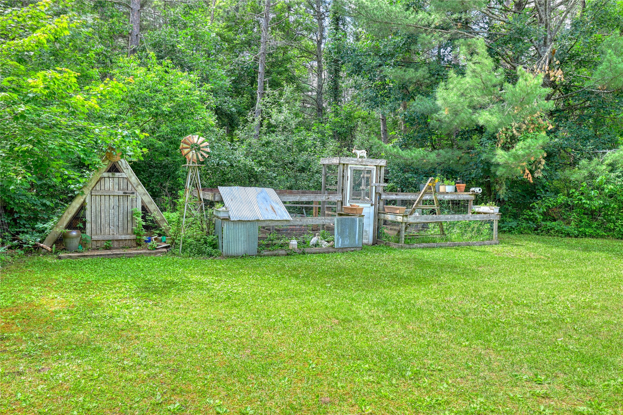 9829 N State Highway 27 Property Photo 35