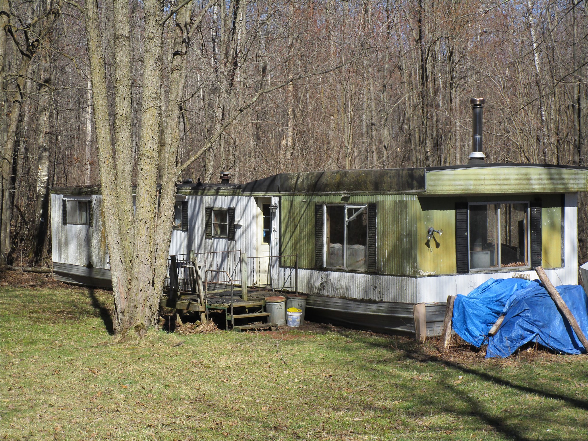 N7110 Hackett Road Property Photo 1