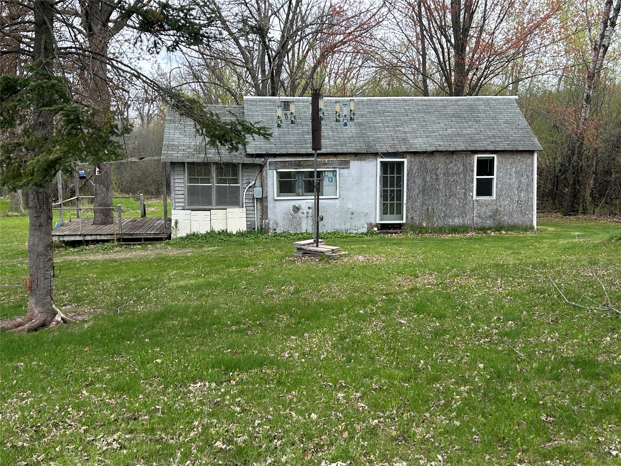 203 Dallas Street E Property Photo 10