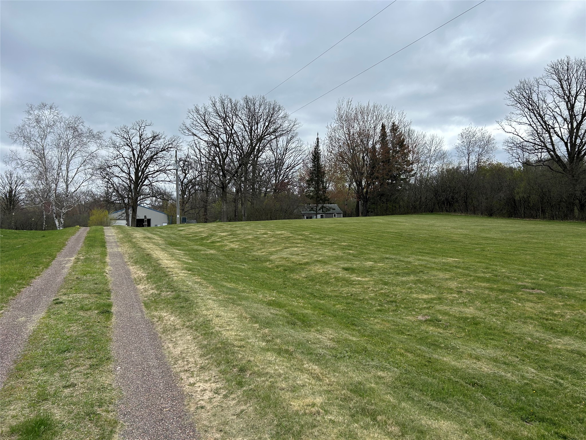 203 Dallas Street E Property Photo 46