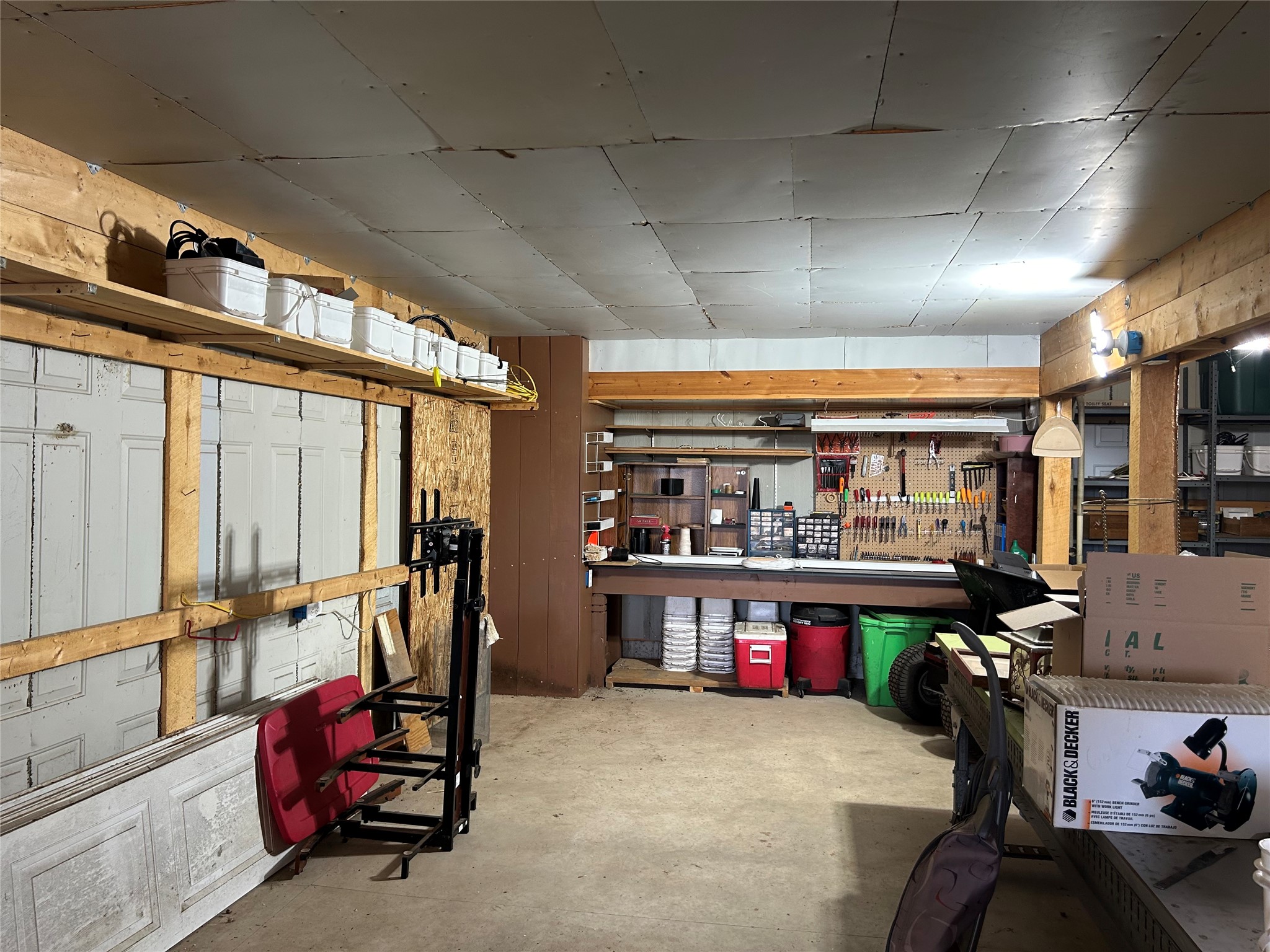 203 Dallas Street E Property Photo 53