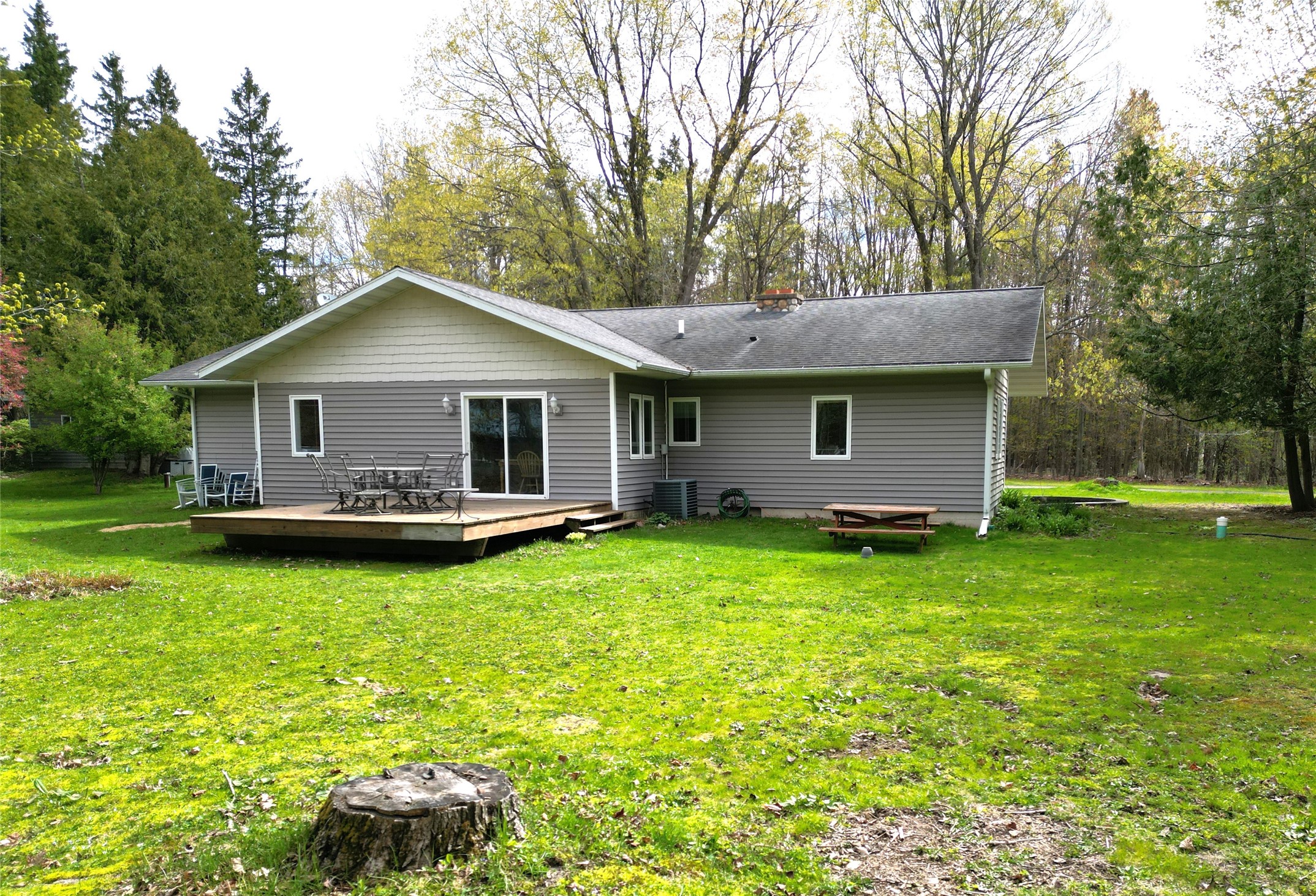 W7950 Us Highway 8 Property Photo 45