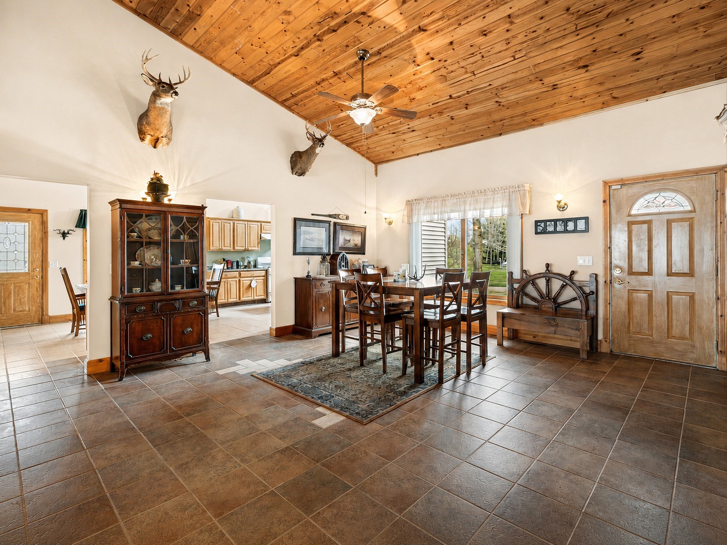 2282 71st Street Property Photo 5