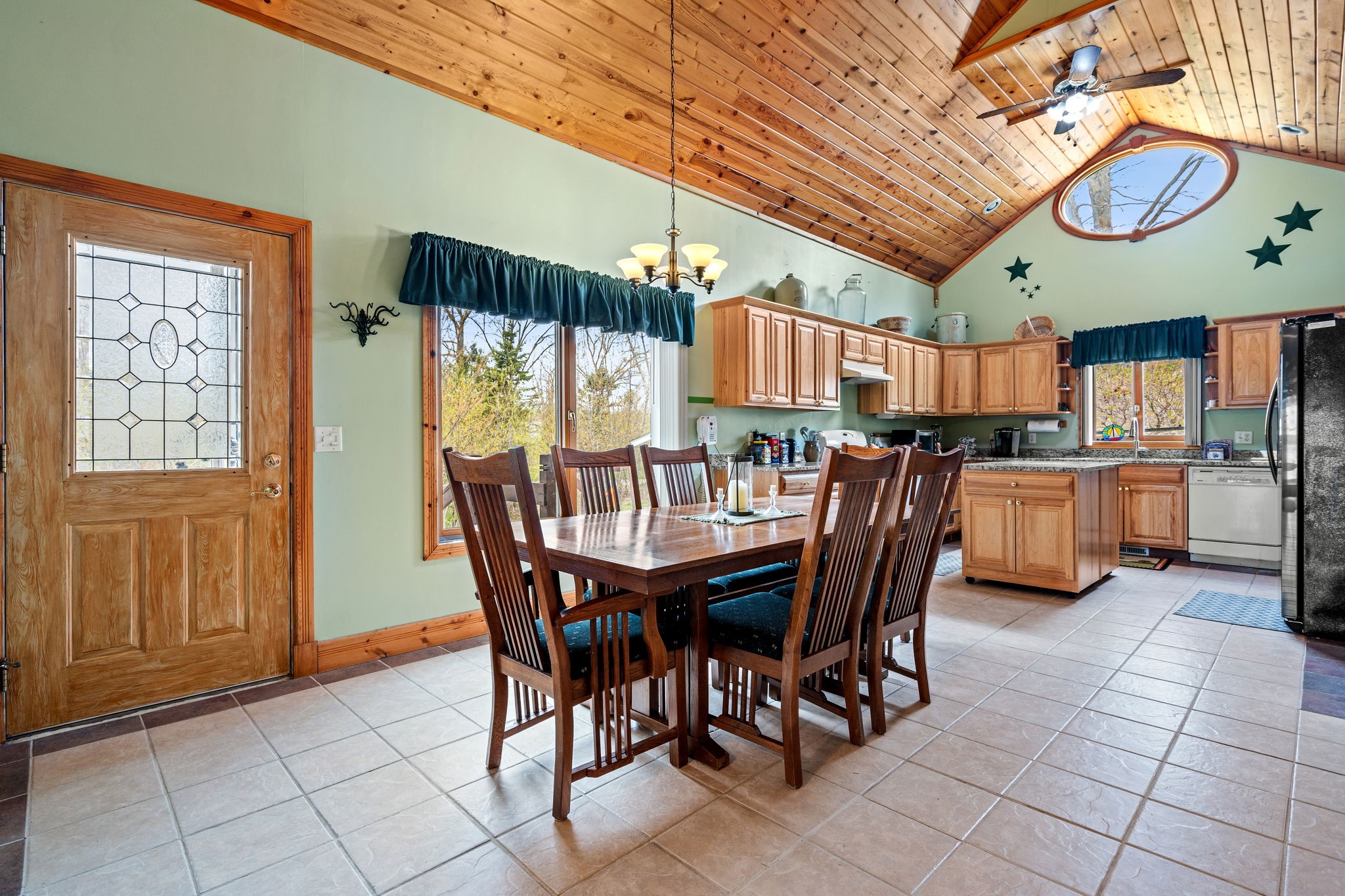 2282 71st Street Property Photo 6