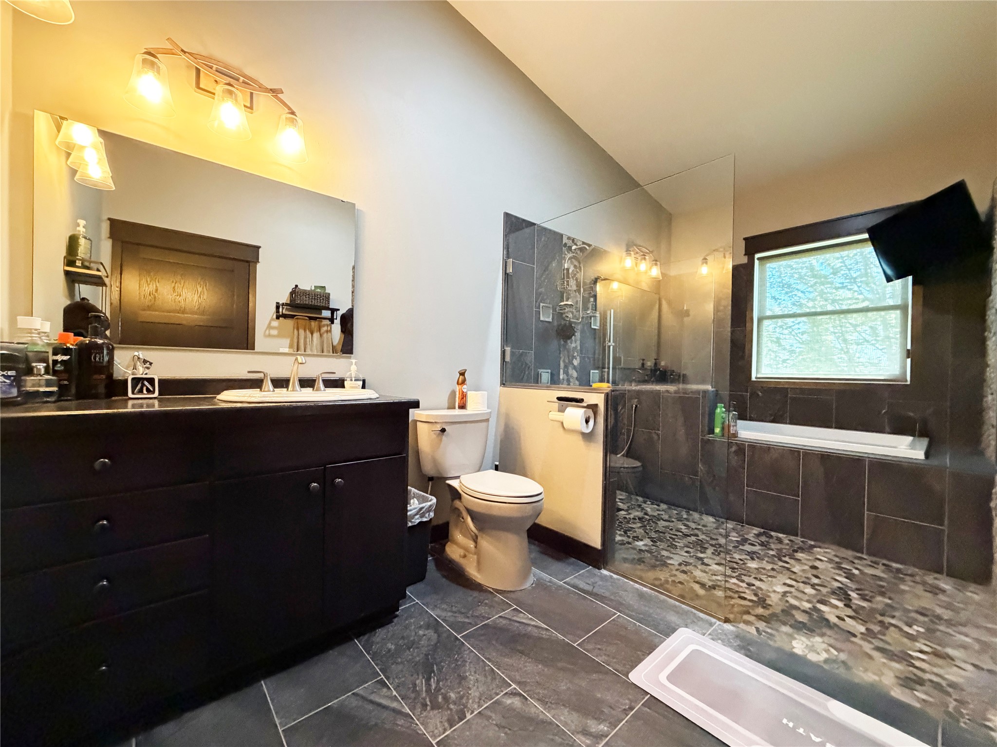 359 W Elm Street Property Photo 14