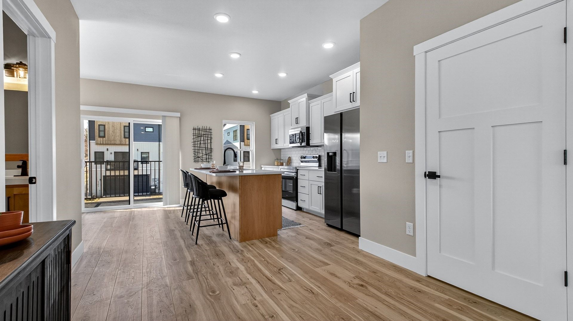 2322 1st Street Property Photo 9