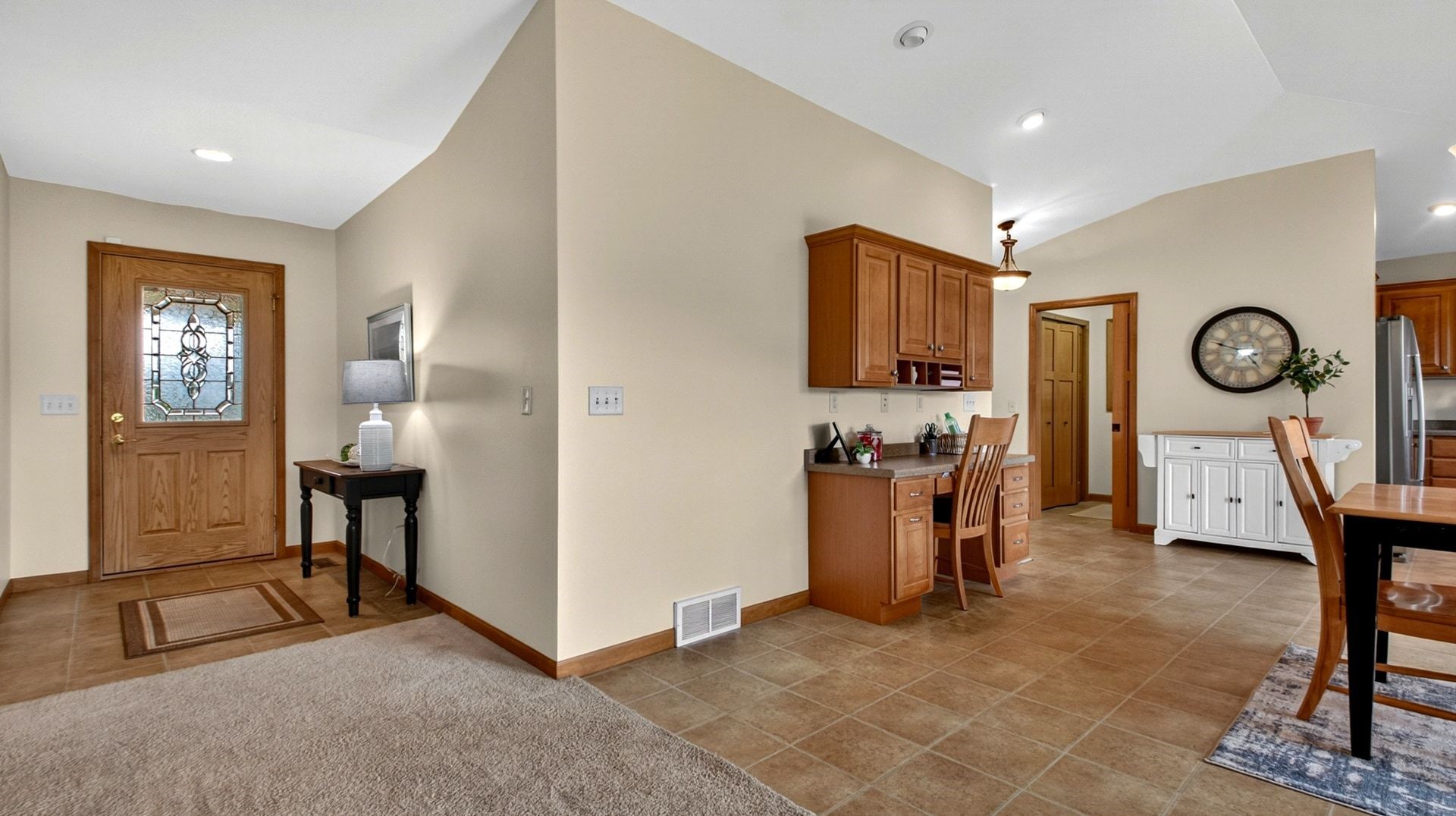 4409 Echo Valley Drive Property Photo 2