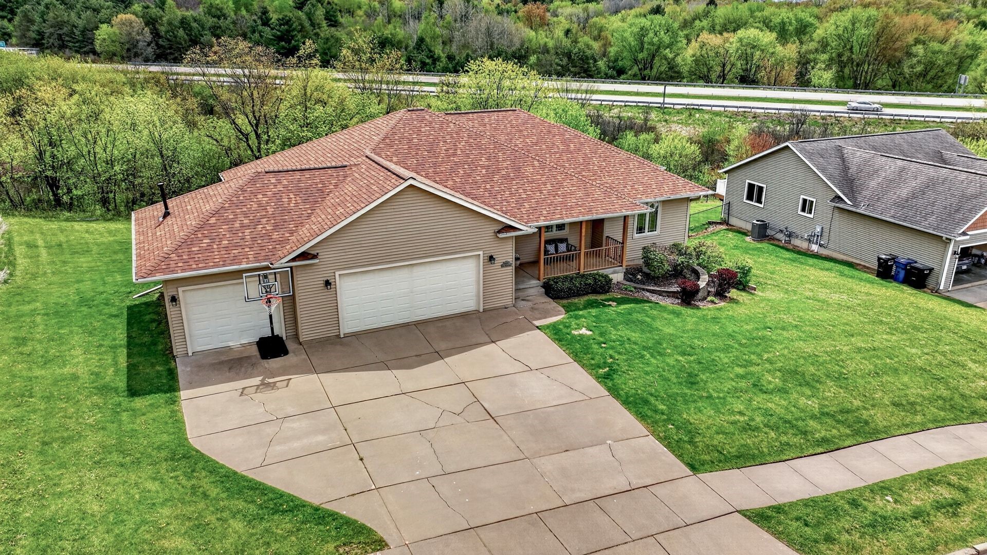 4409 Echo Valley Drive Property Photo 27