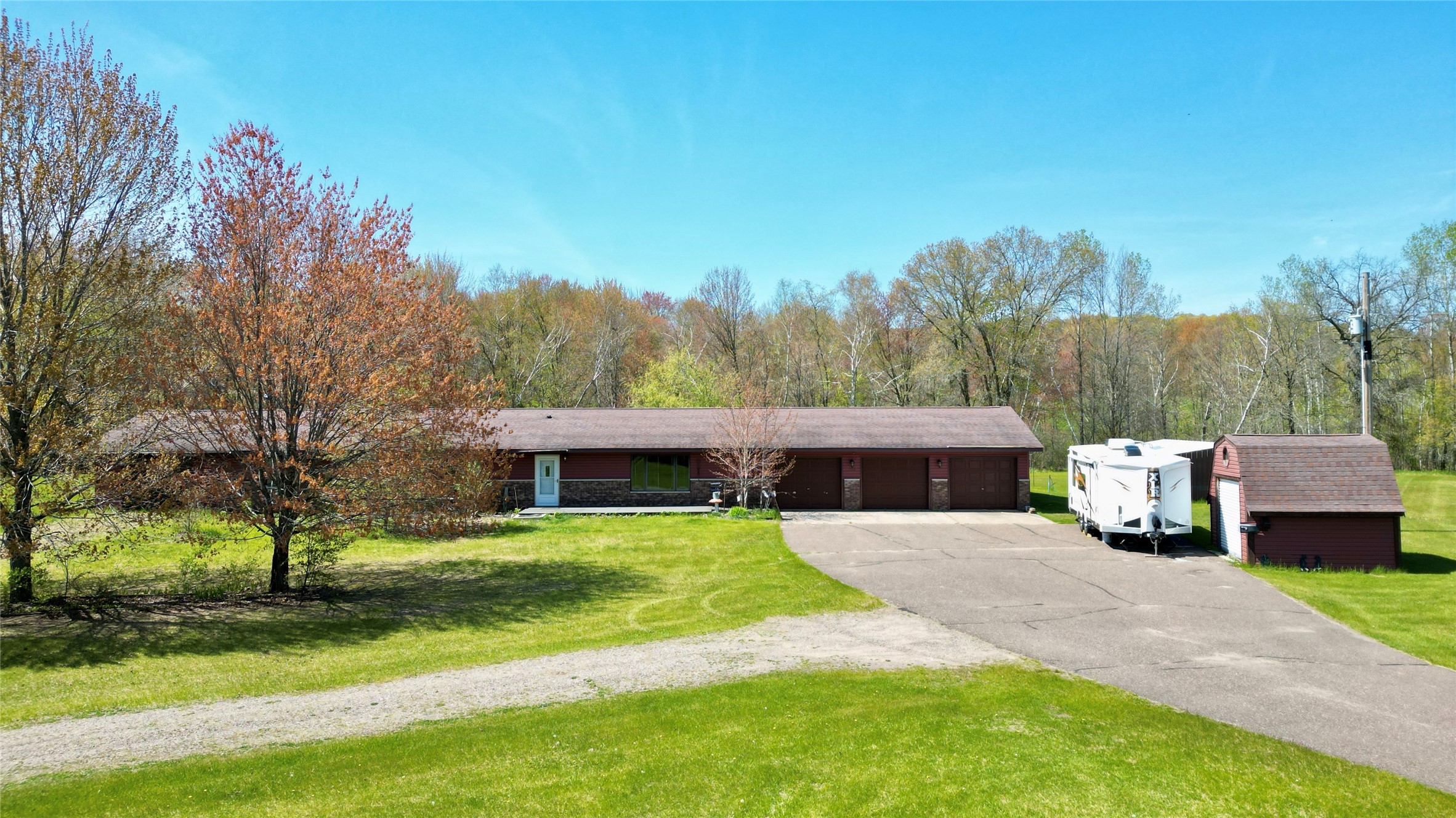 N7073 State Road 40 Property Photo 1