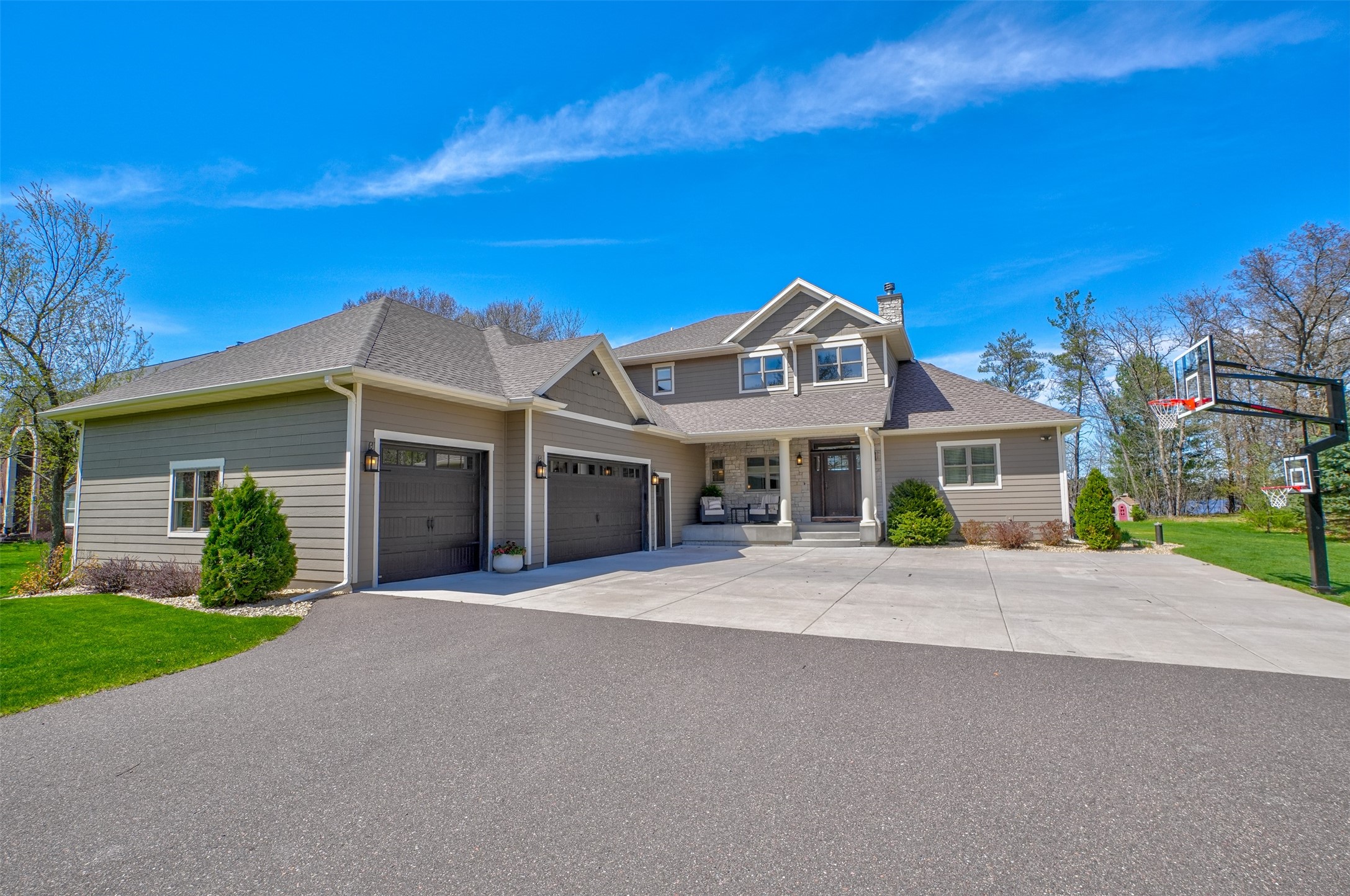 E6565 836th Avenue