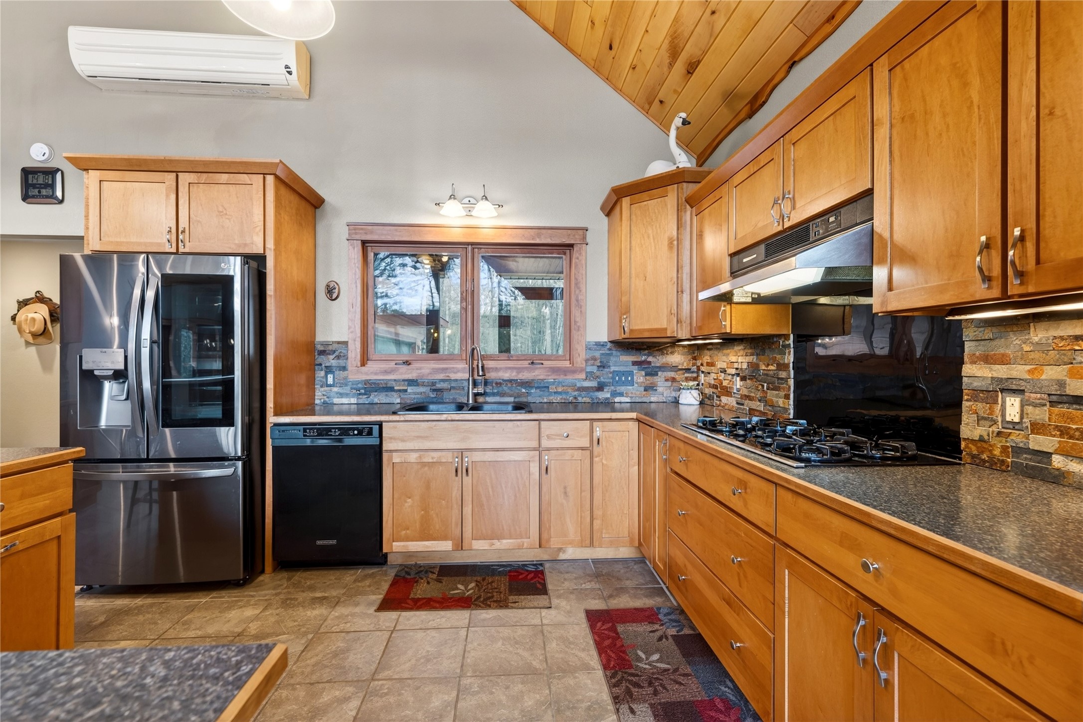 8787 N Nor Wis Road Property Photo 12