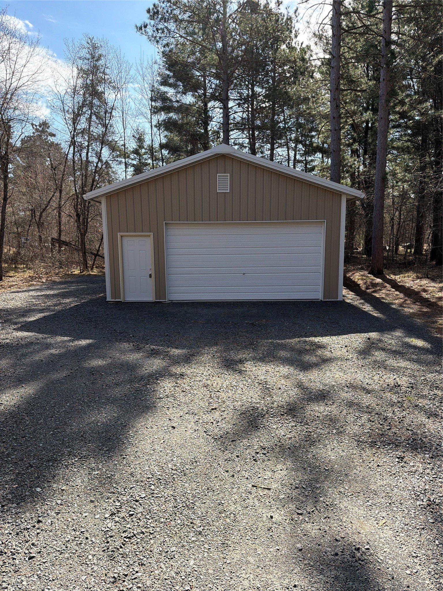55400 Valley Drive Property Photo 1
