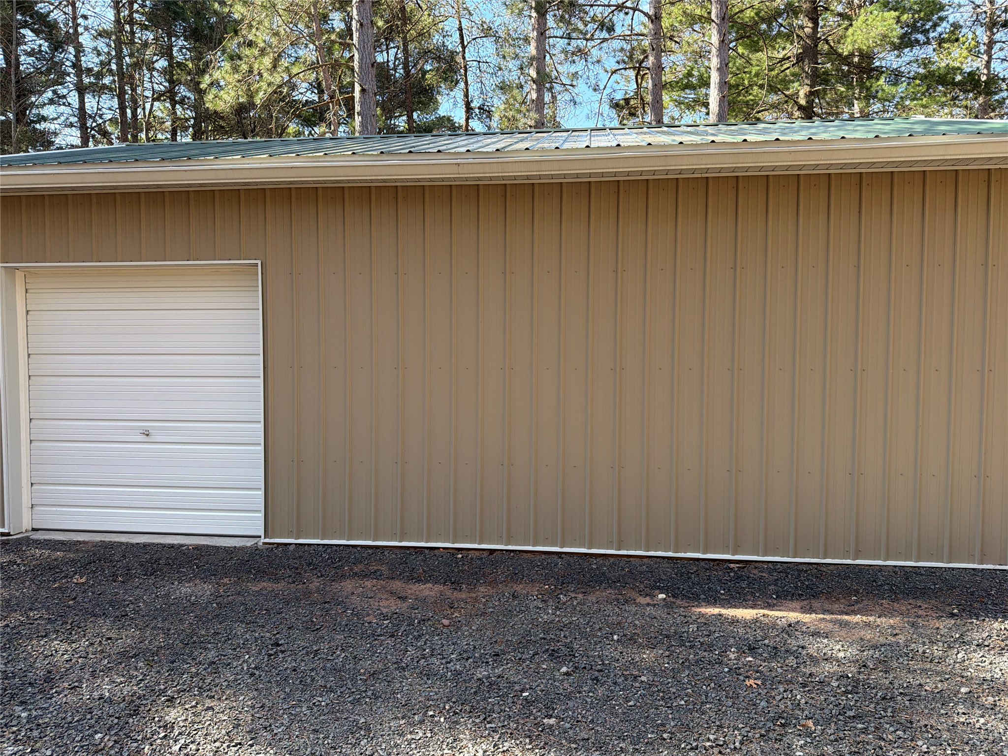 55400 Valley Drive Property Photo 5