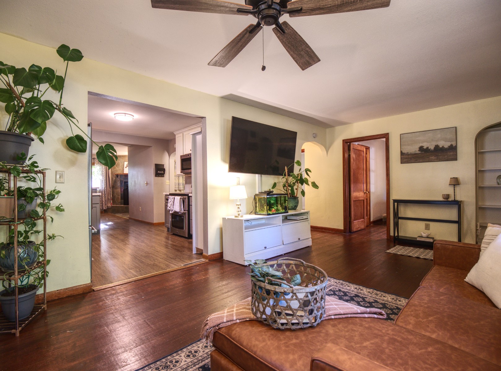701 Park Avenue Property Photo 3