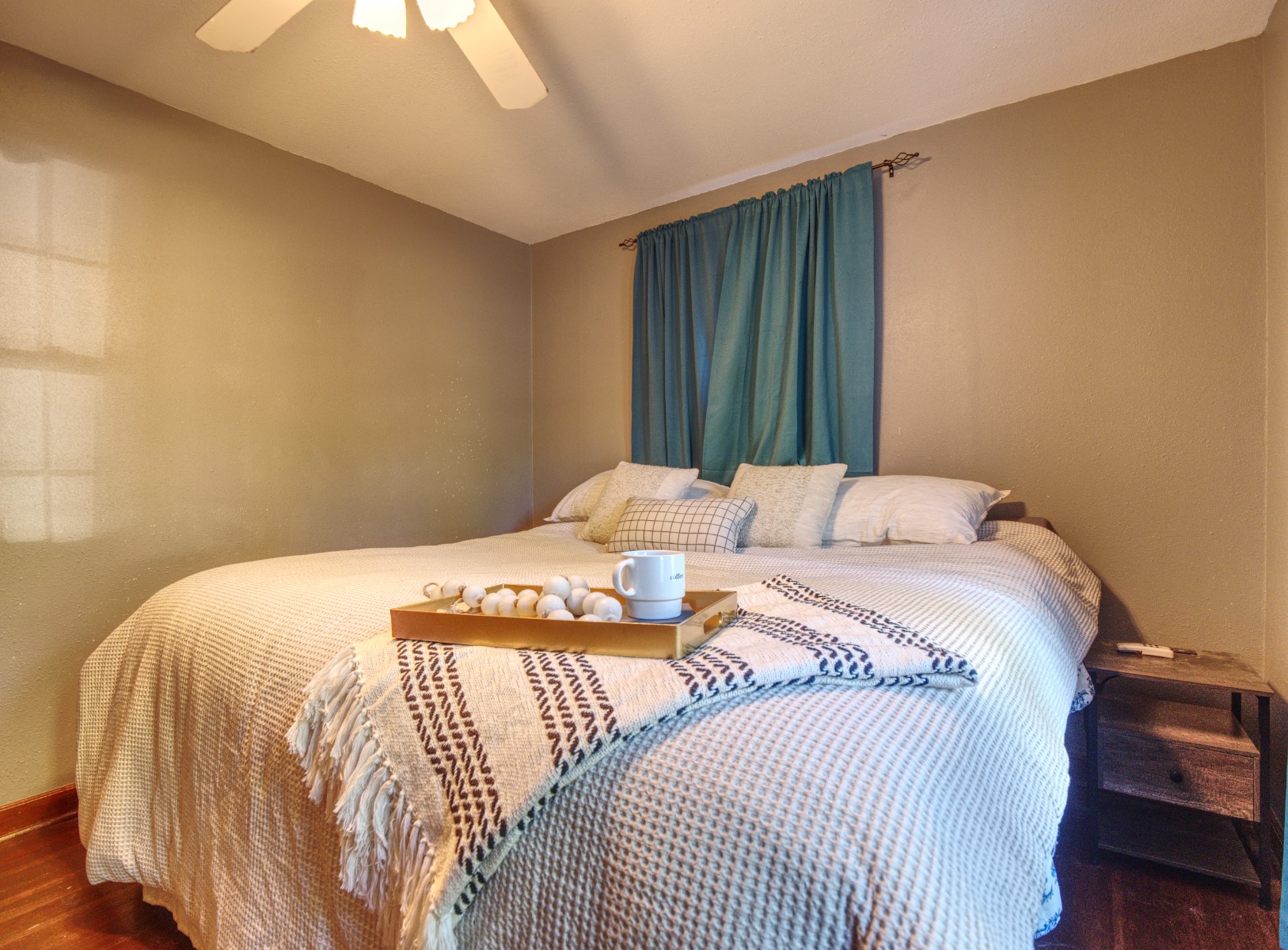 701 Park Avenue Property Photo 18