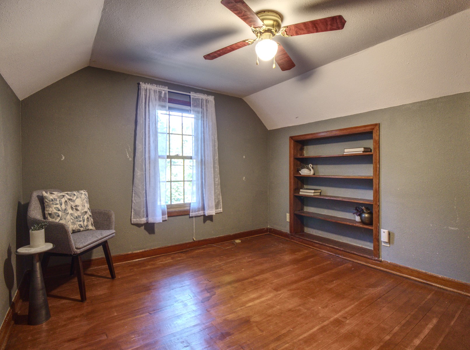 701 Park Avenue Property Photo 26