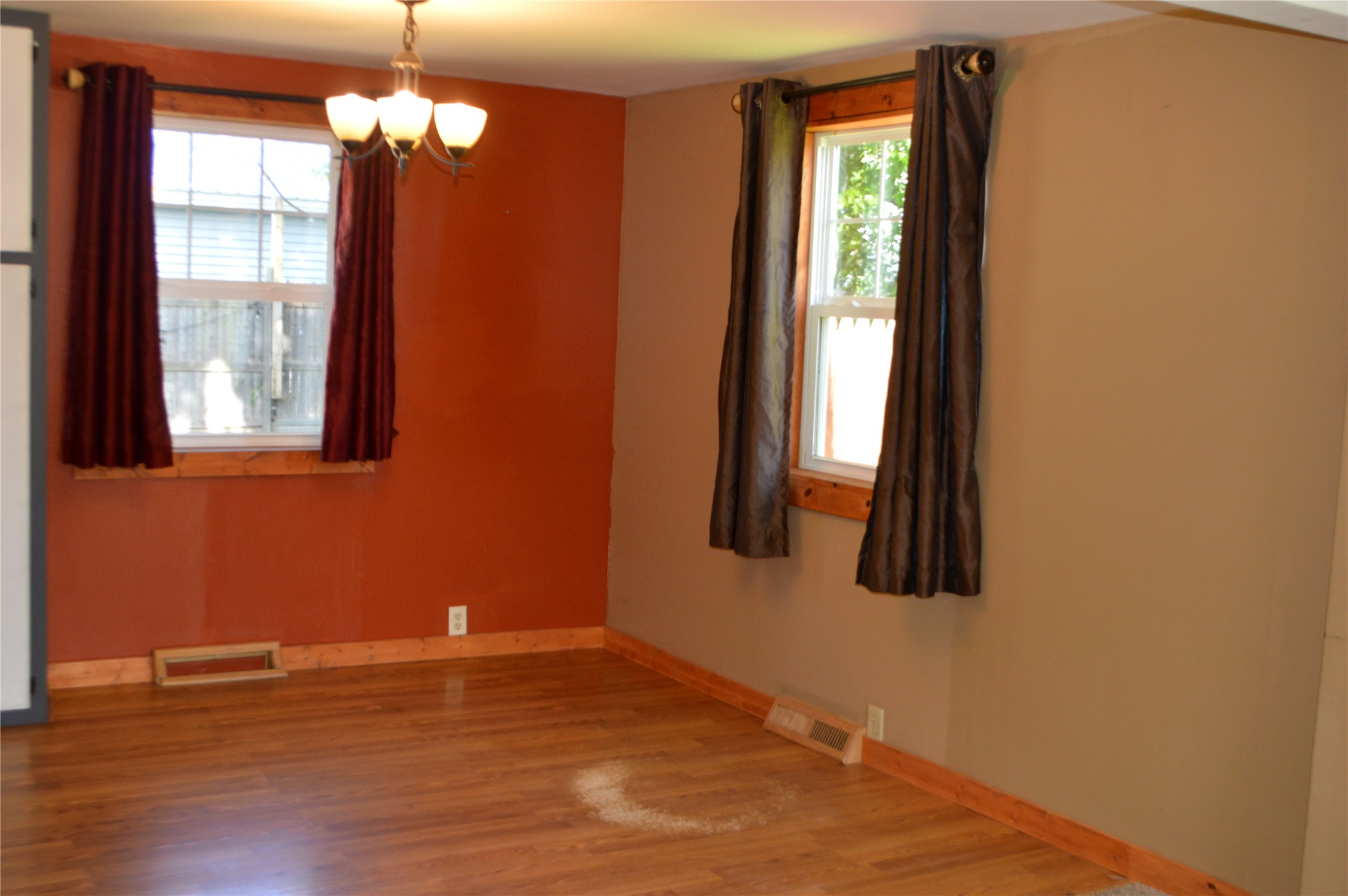 204 S 2nd Street Property Photo 9