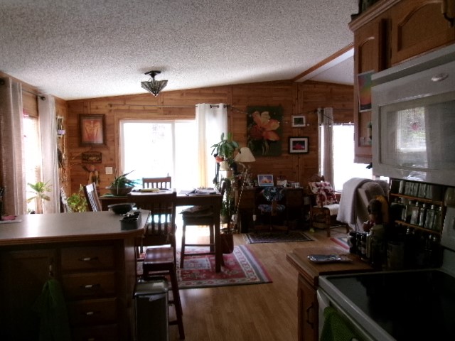 8064 N John Morton Avenue Property Photo 9