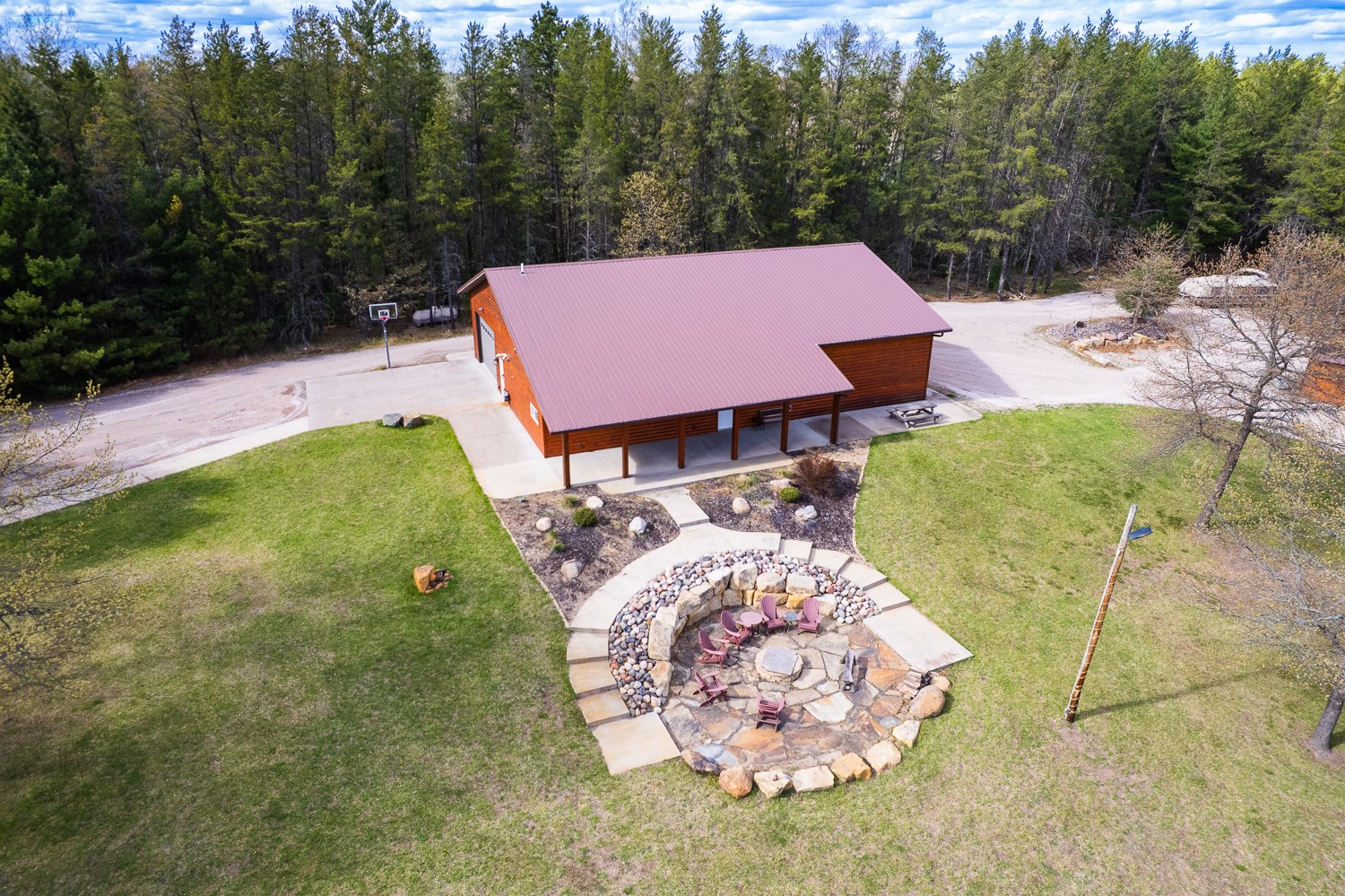 27736 Thompson Road Property Photo 4