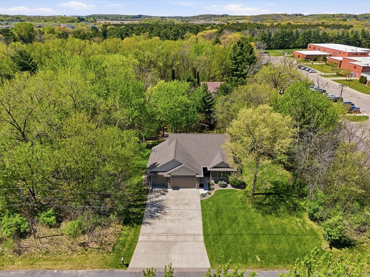 1904 Deblene Lane Property Photo 4