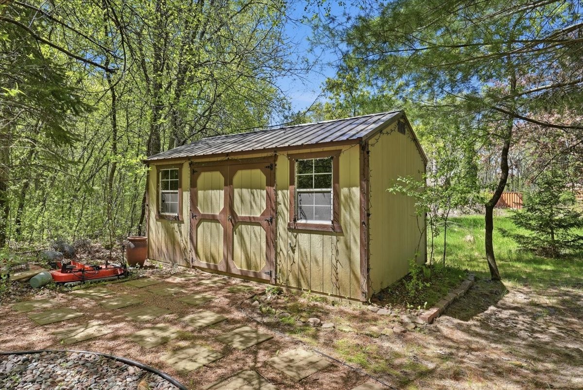 1904 Deblene Lane Property Photo 35
