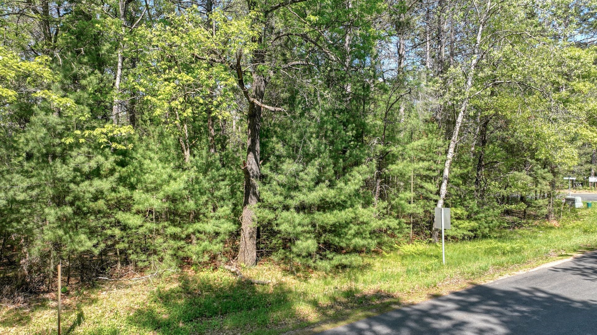 8667 Lakeside Road Property Photo 7