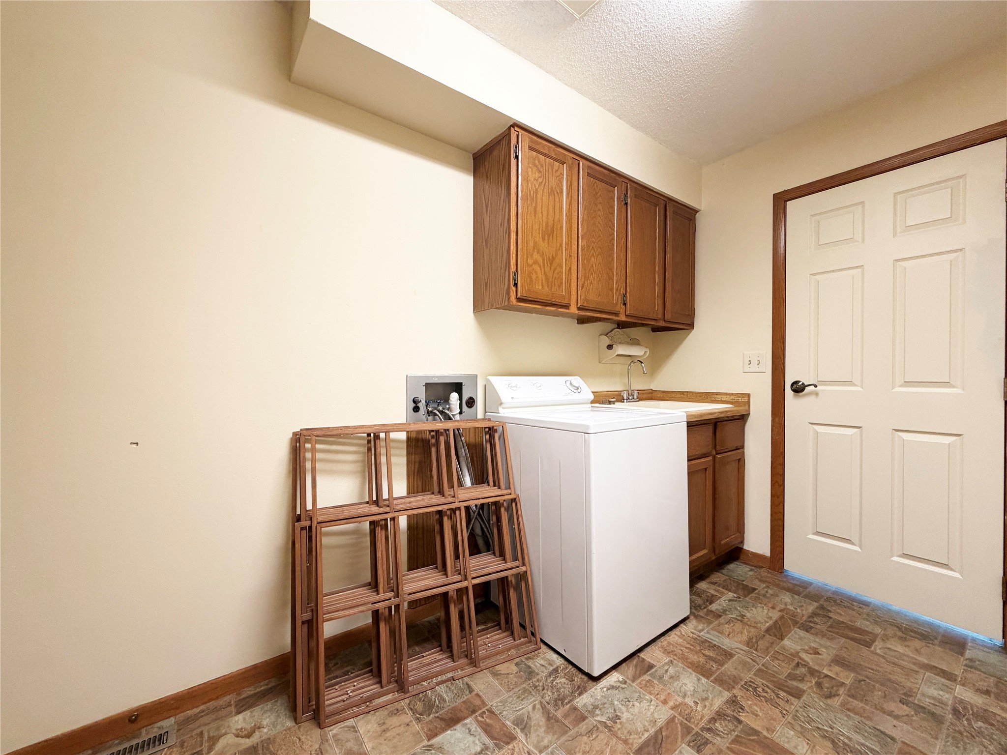 2221 21st Street Property Photo 21