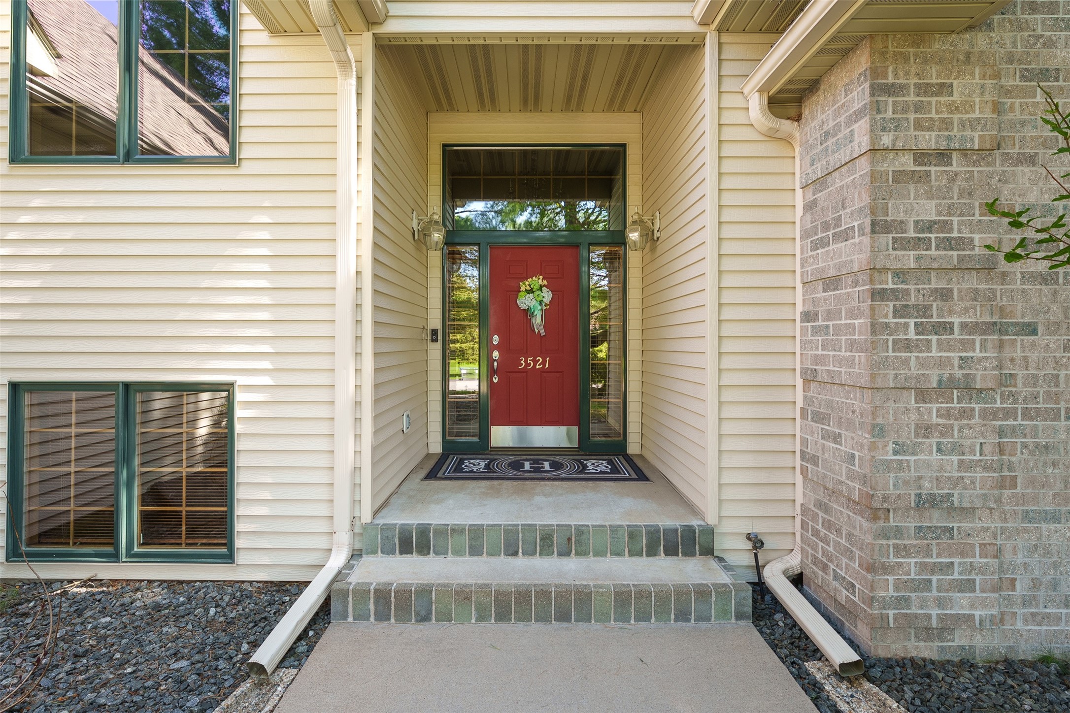 3521 Glen Way Property Photo 2