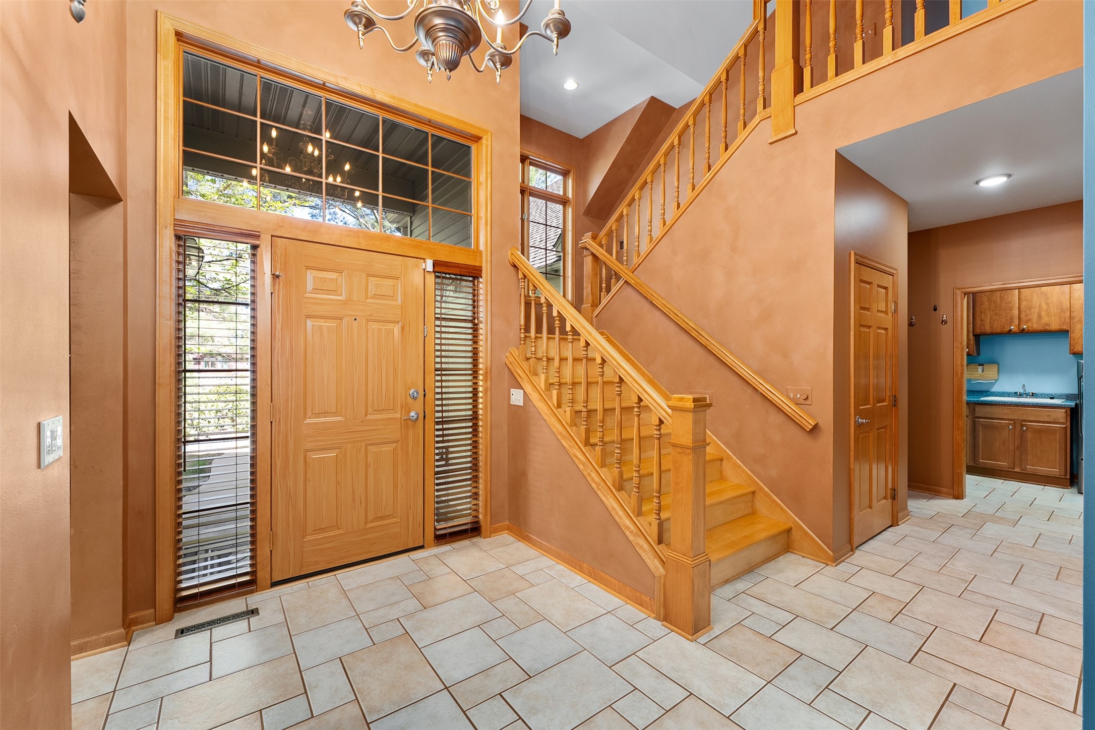 3521 Glen Way Property Photo 4