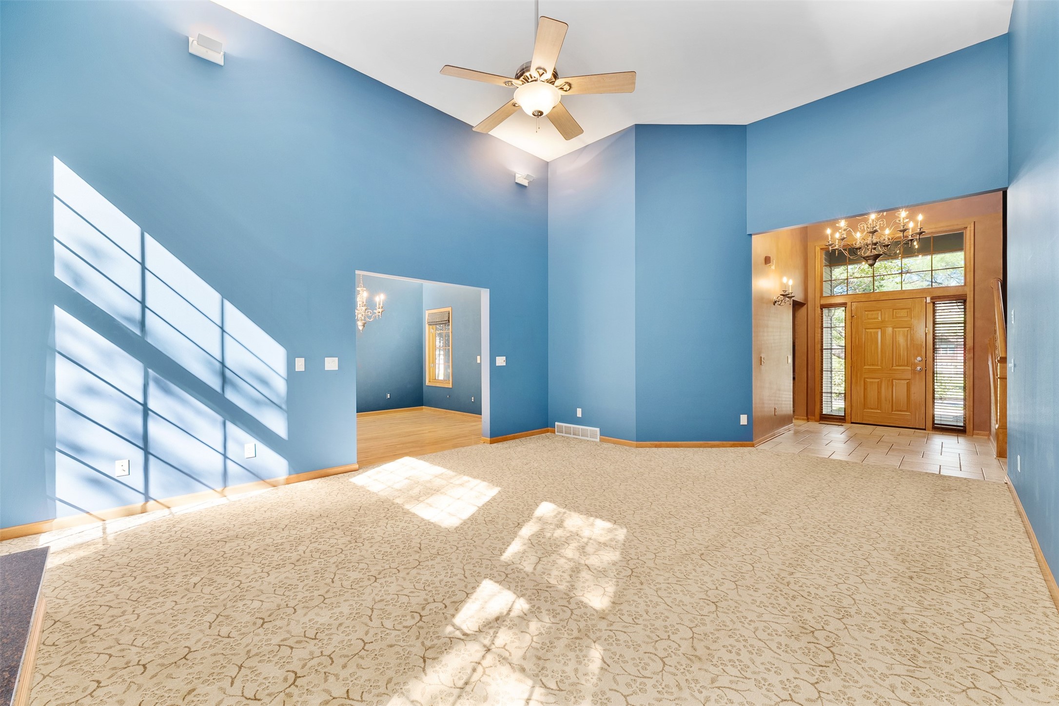 3521 Glen Way Property Photo 9