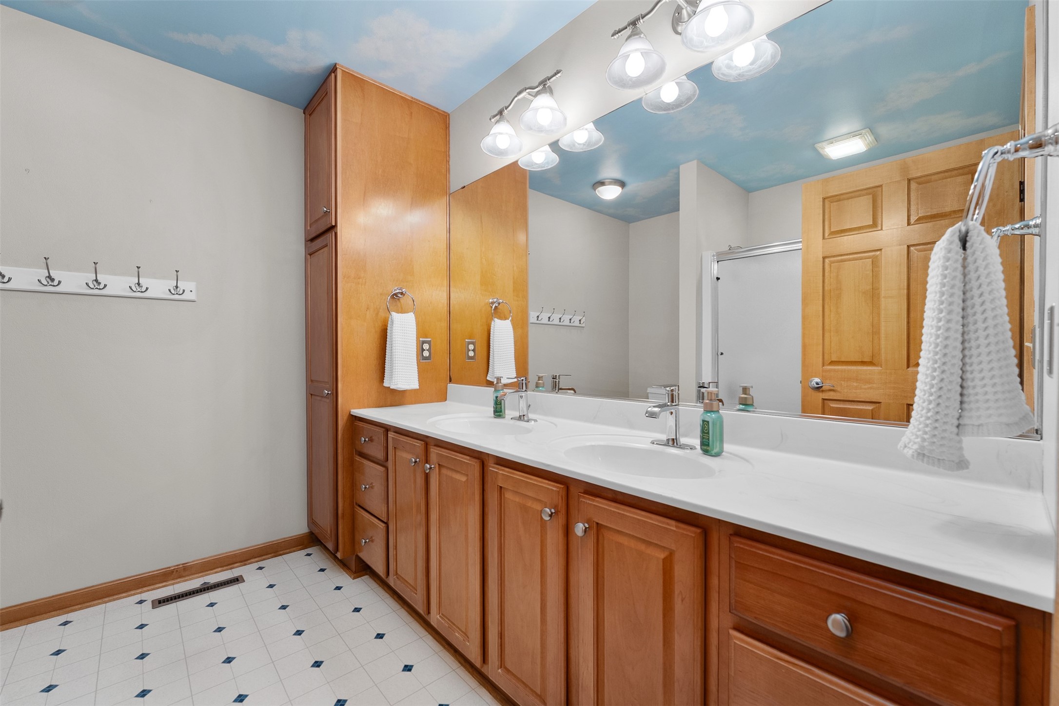 3521 Glen Way Property Photo 30
