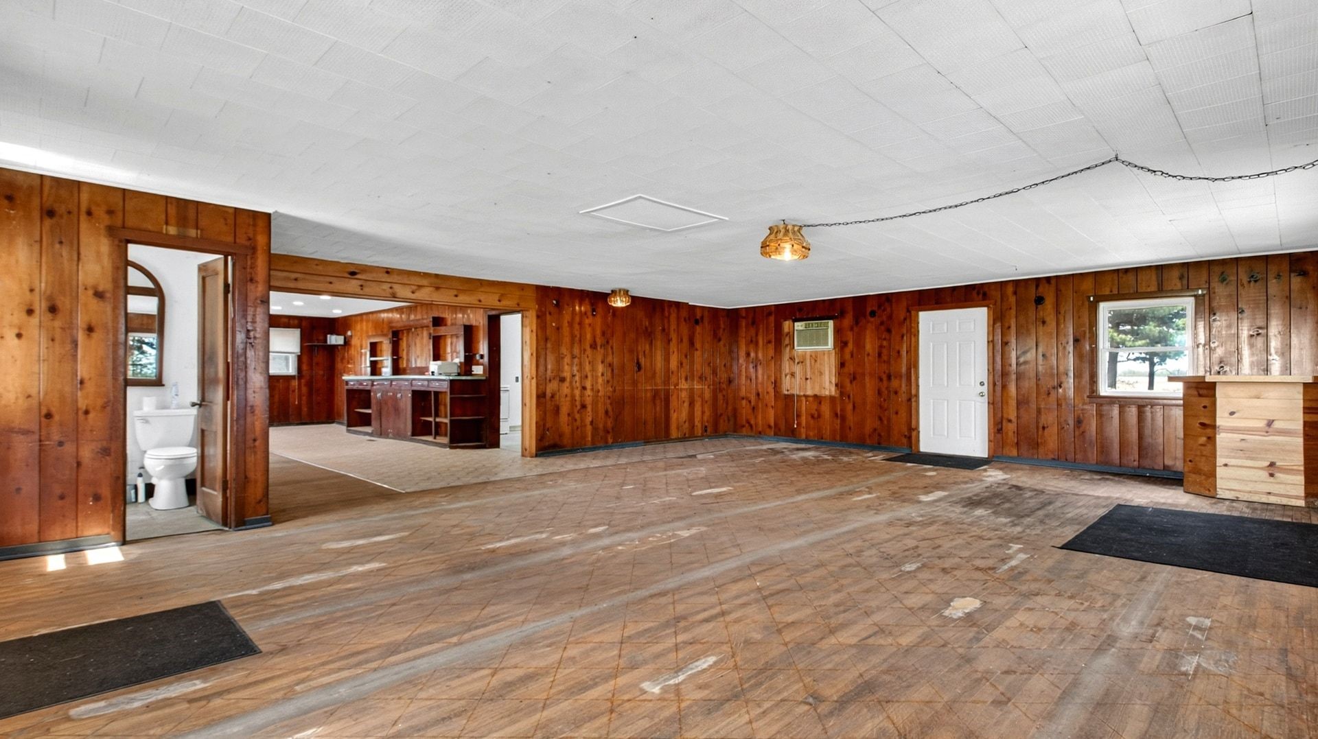 W15282 & W15304 Highway 64 Property Photo 6