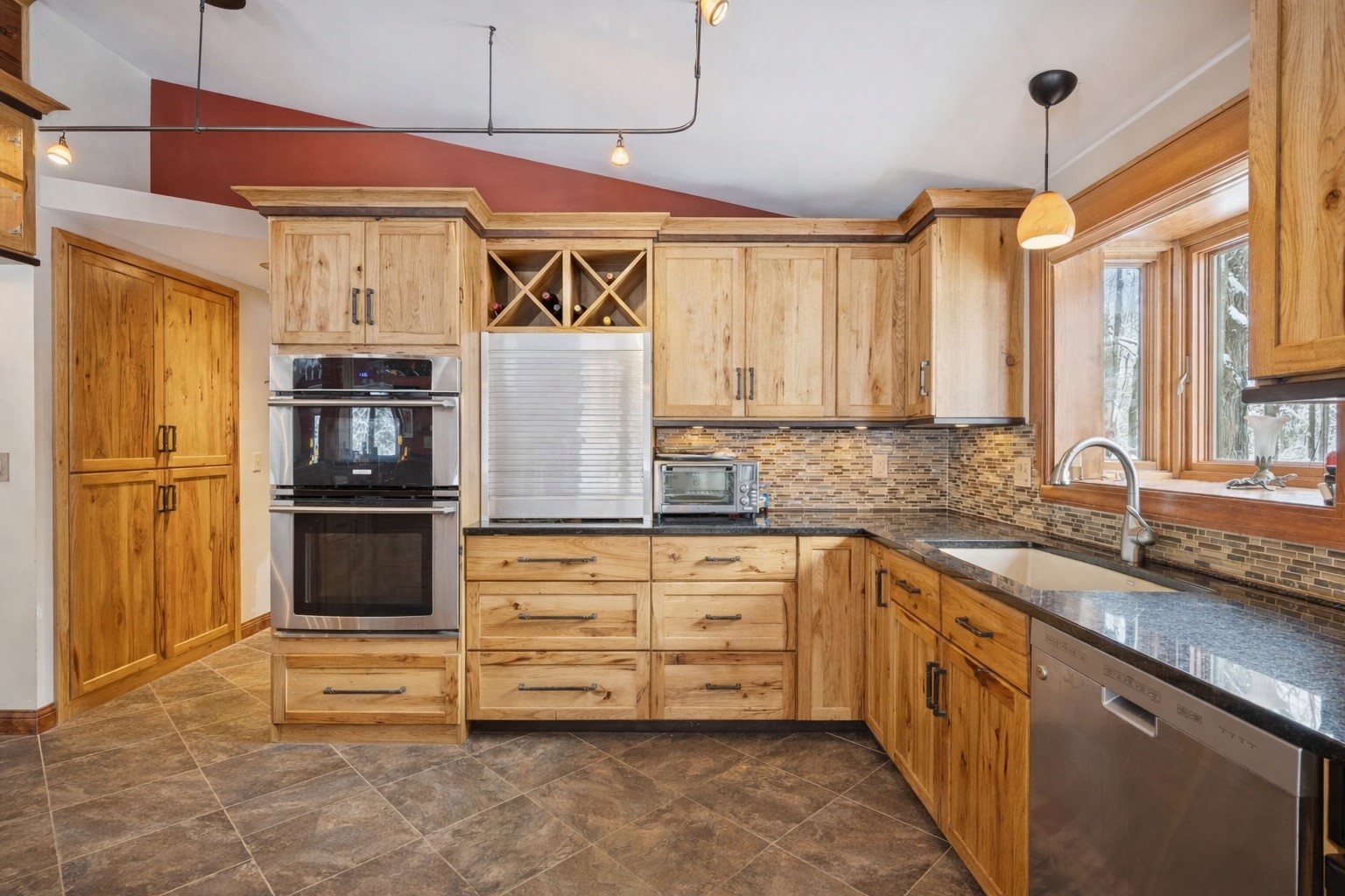 9724 N County Highway A Property Photo 7