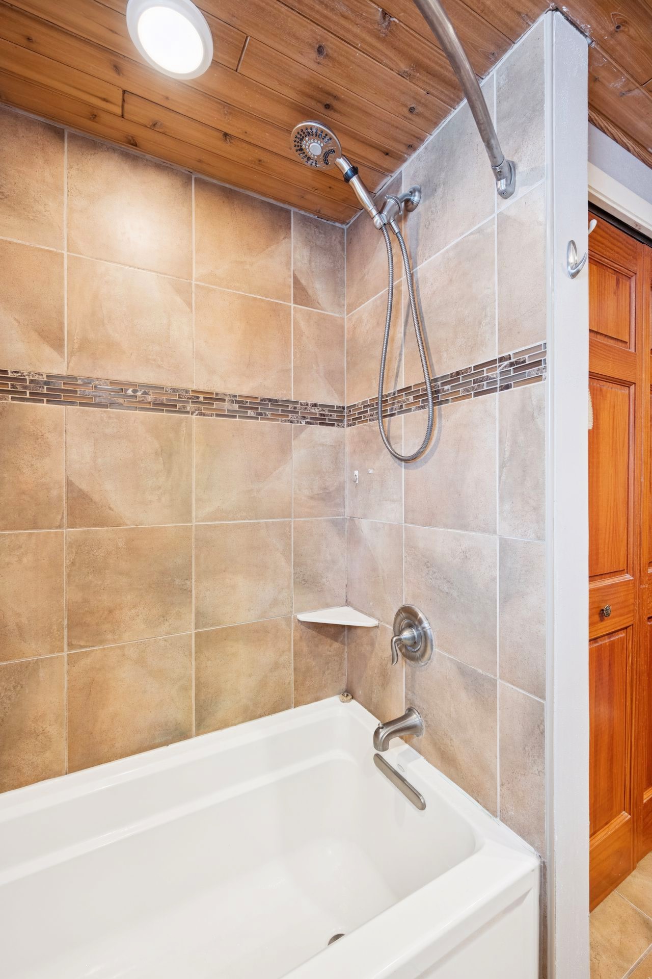 9724 N County Highway A Property Photo 16