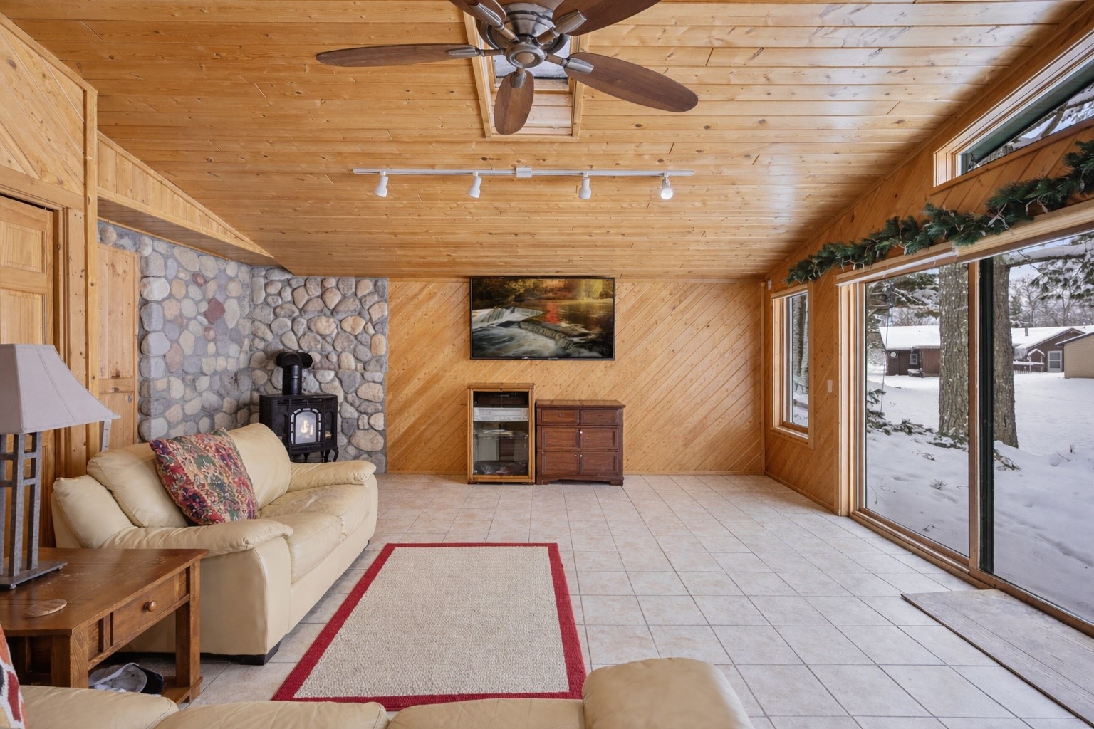 9724 N County Highway A Property Photo 18